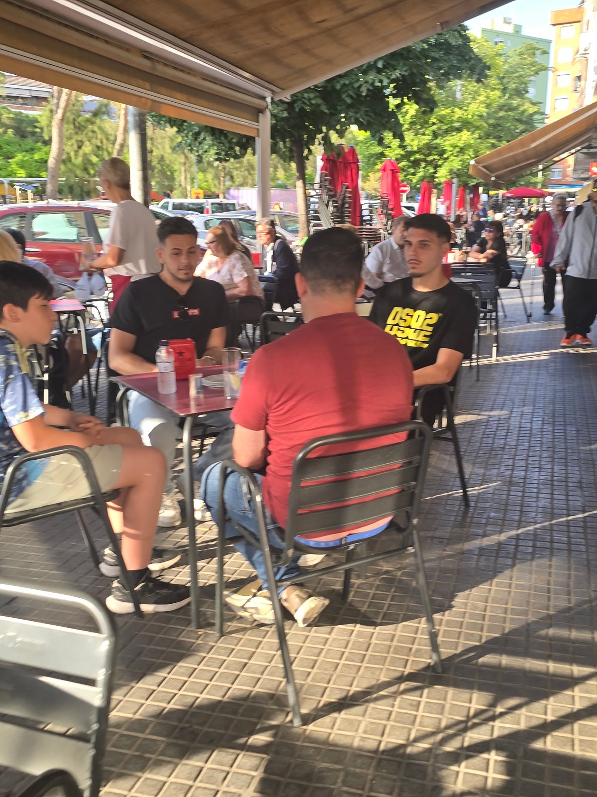 Evening social gatherings documented across Cornellà de Llobregat