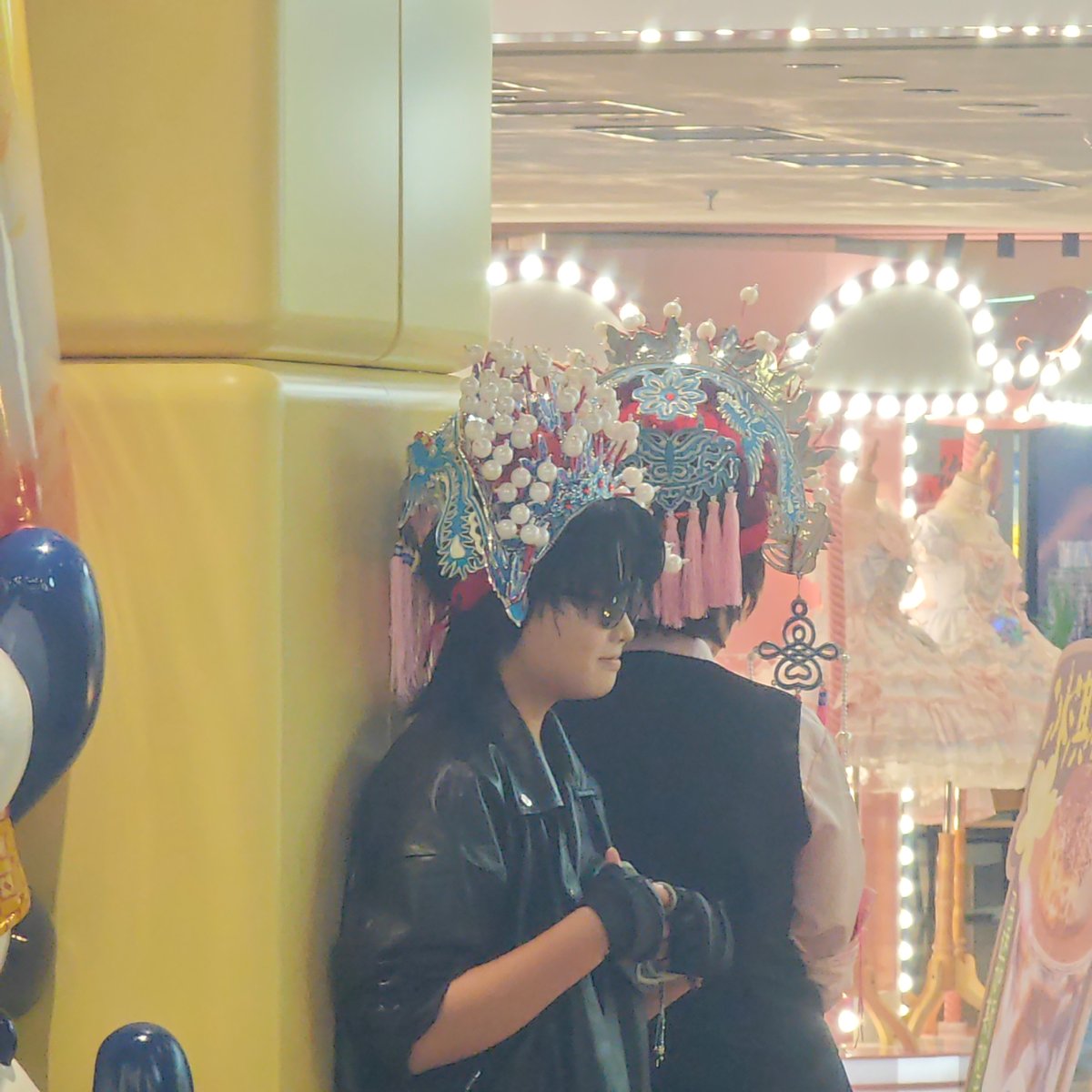Cosplay event draws crowds at Liangjiang shopping mall