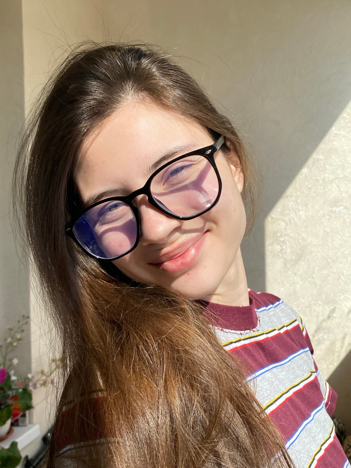 Woman photographs herself with pets in Votkinsk home