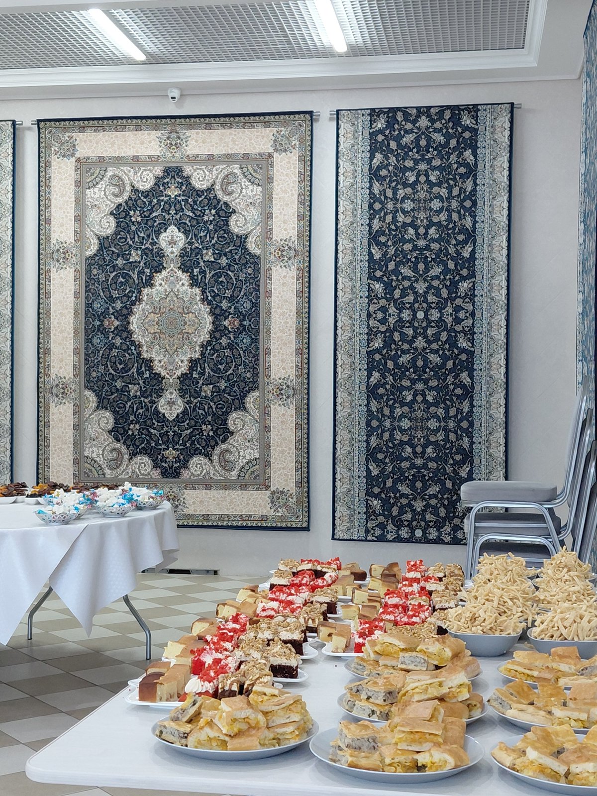 Banquet hall in Magnitogorsk set up for an event