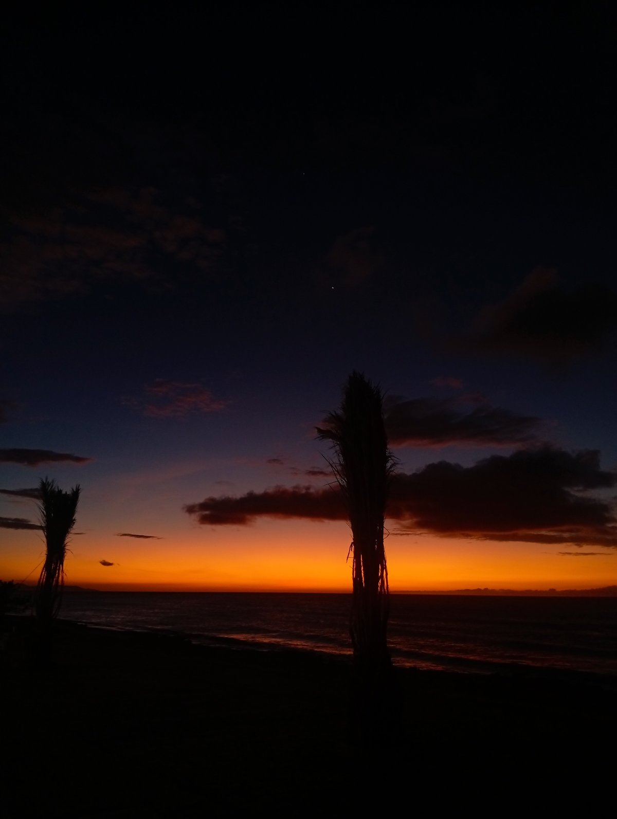 Twilight colors observed at La Guardia beach, Venezuela
