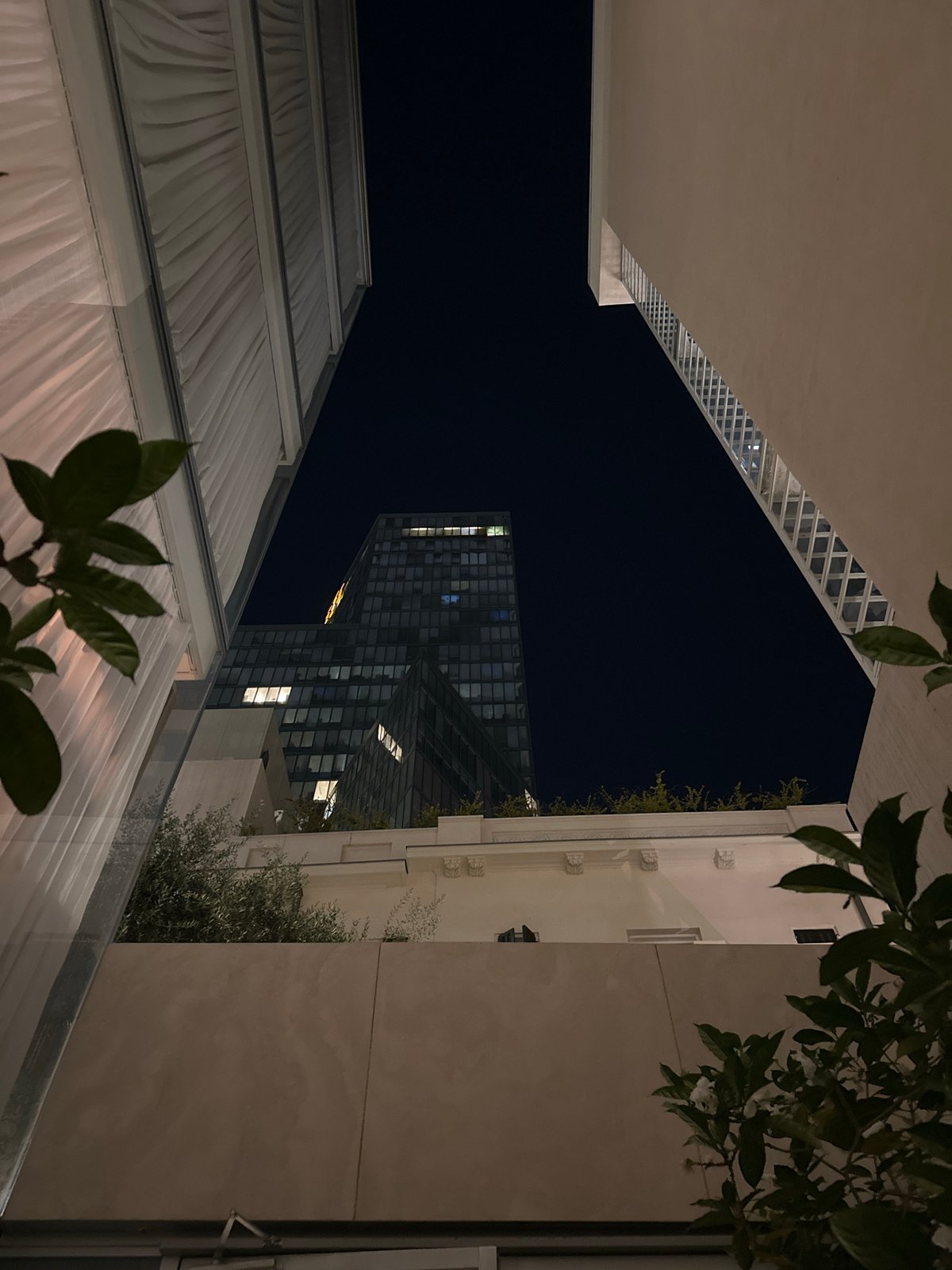 Evening architecture and dining scenes in Tel Aviv