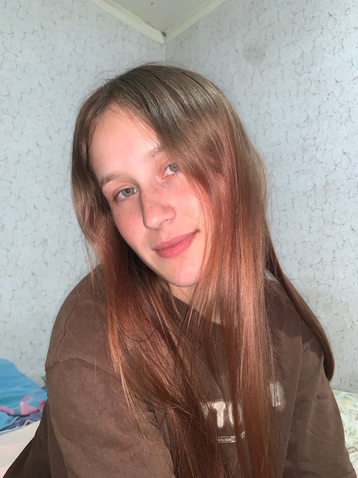 Young people photographed during casual afternoon in Фоки, Russia