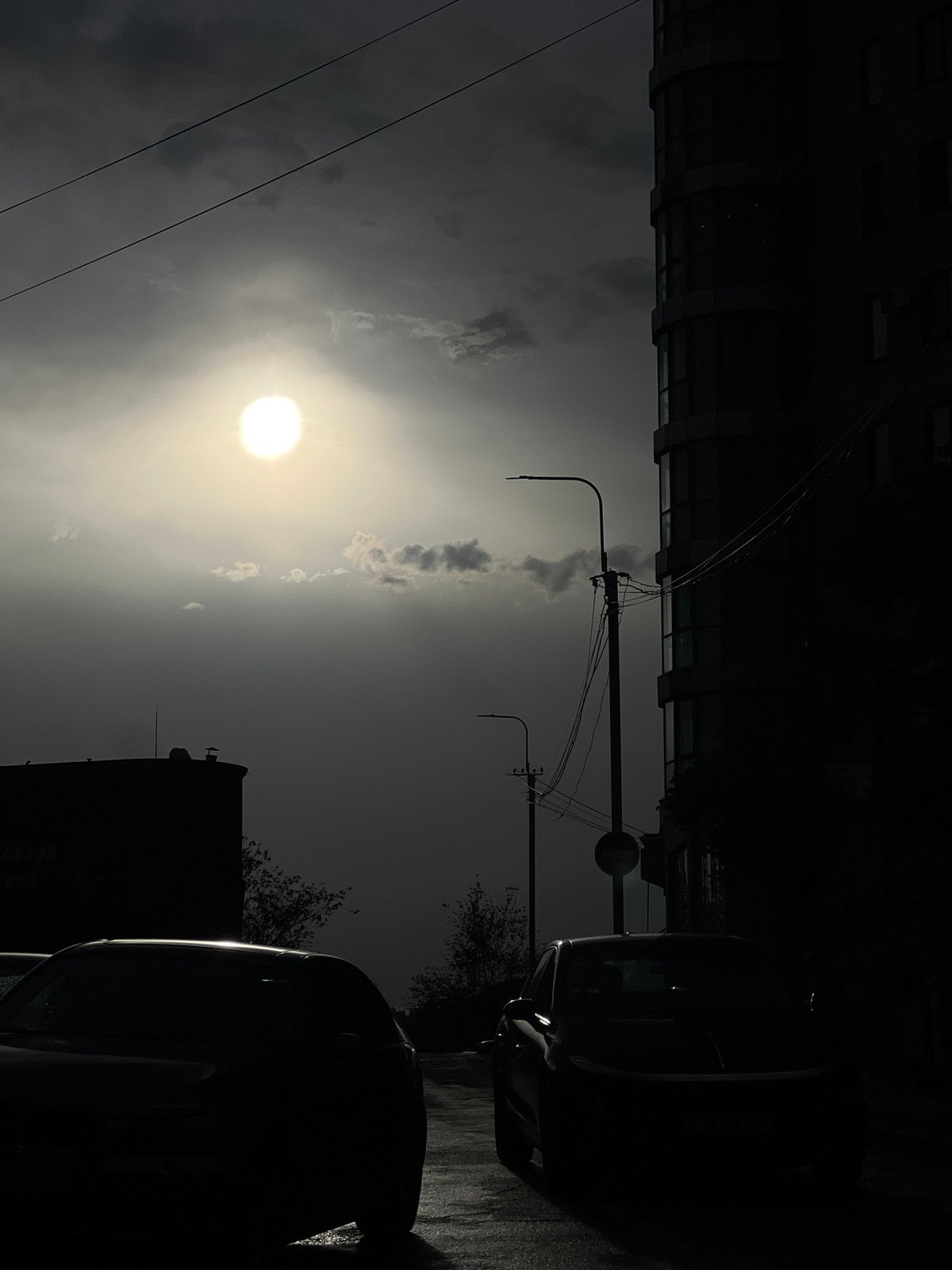 Rainy afternoon street life captured across Yerevan, Armenia