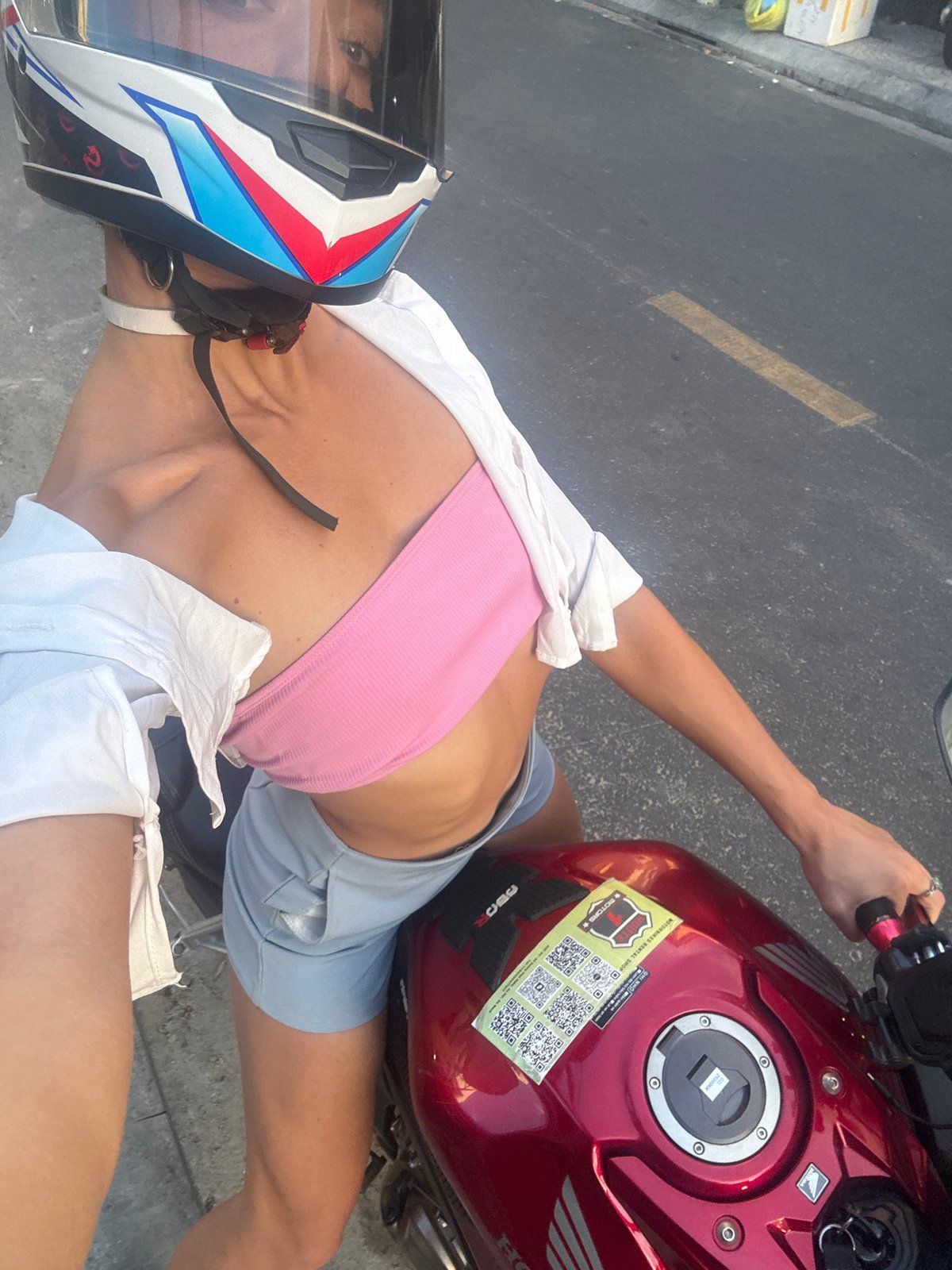 Morning street life documented in Hội An Ward, Vietnam