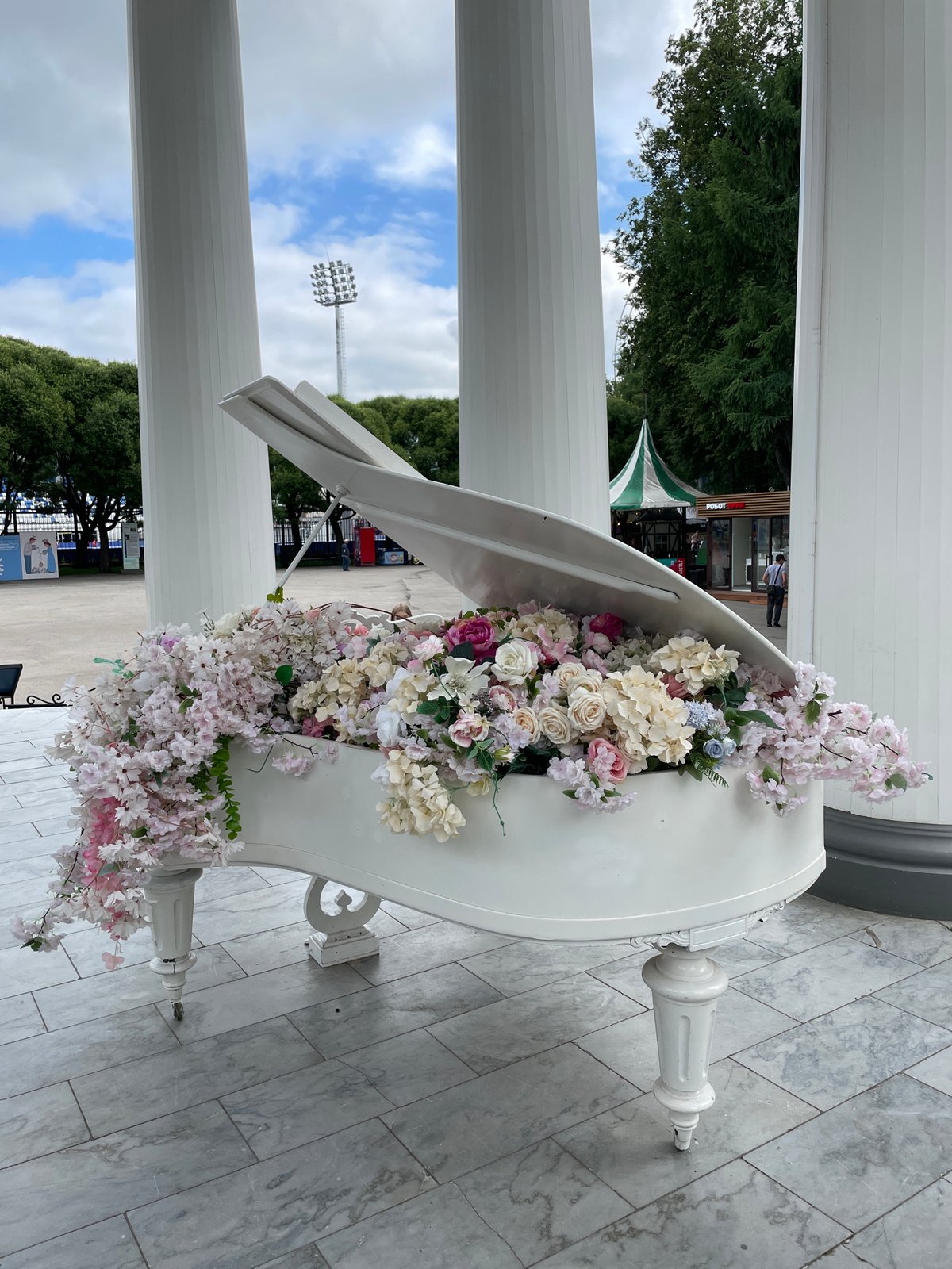 Perm park in summer: rides, flowers, and forest cafés