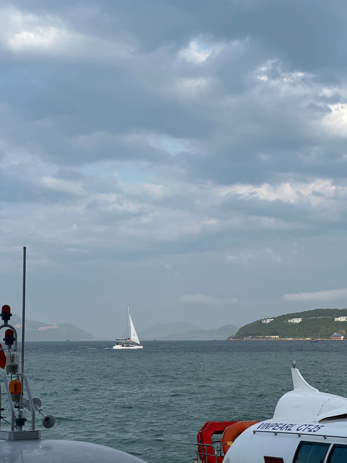 Tourist documents Nha Trang resort and waterfront locations