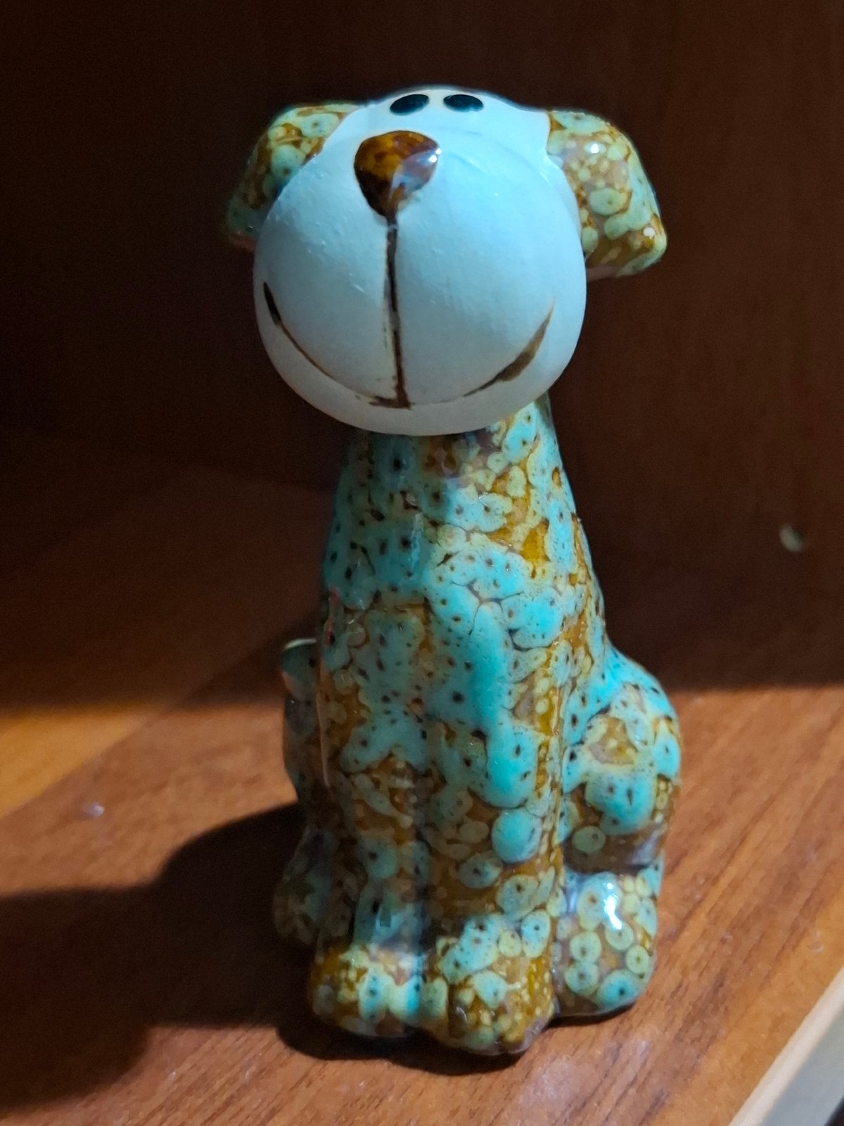 Afternoon at home in Almaty: figurines, décor, and quiet domestic scenes.