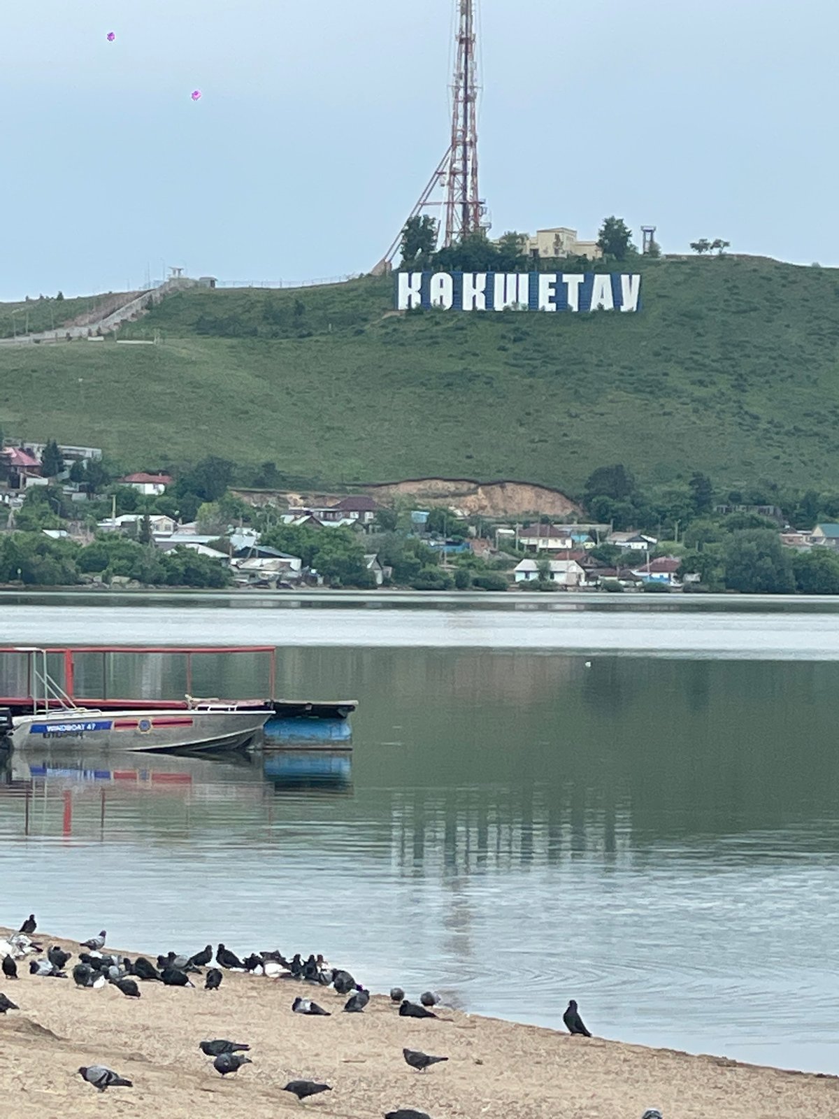 Witness documents Kokshetau cityscape, mural, construction in 6-minute span