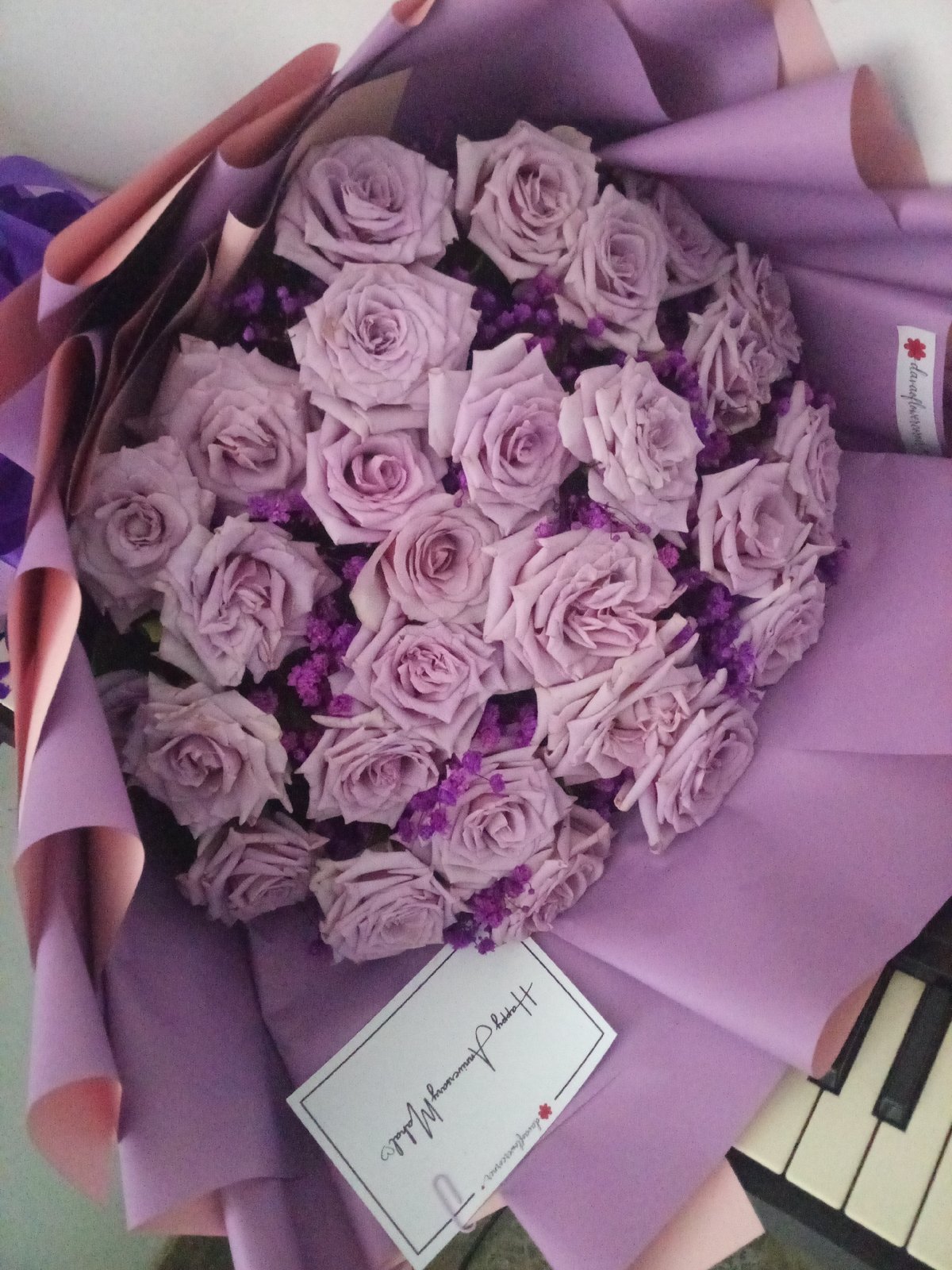 Anniversary bouquet delivery documented in Davao City residential area