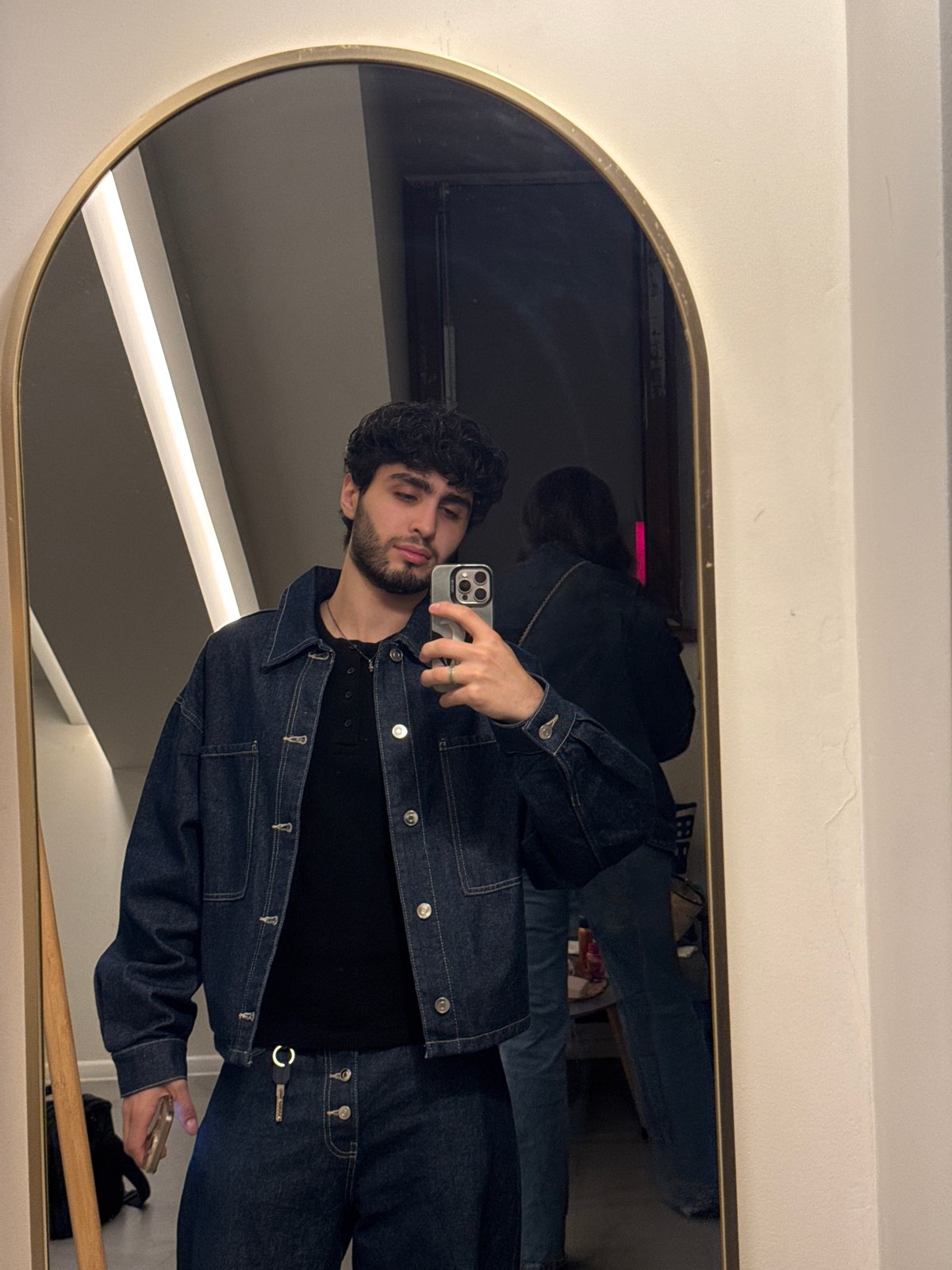 Personal moments captured across Yerevan during evening hours
