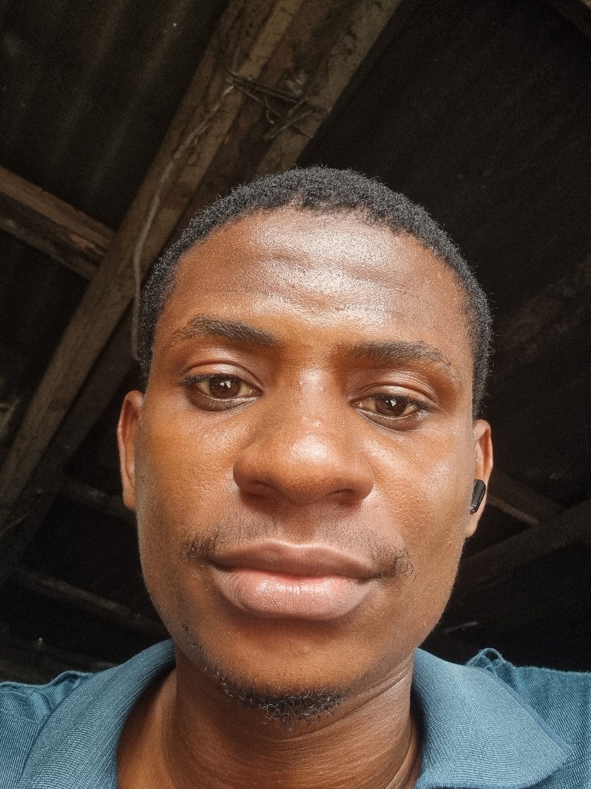 Morning market life documented across Fegge and Onitsha, Nigeria