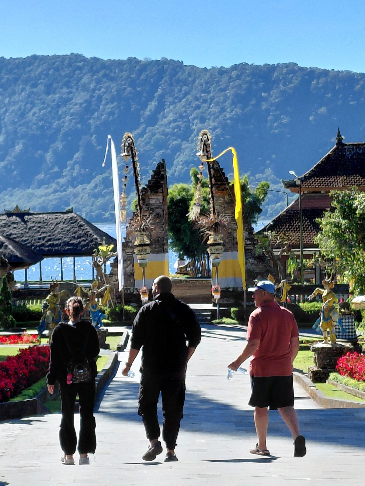Pura Ulun Danu Bratan temple grounds, gardens, and lake
