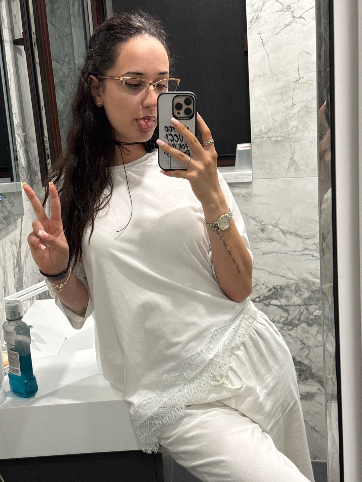 Mirror selfies and an Olfazeta unboxing in Shumen