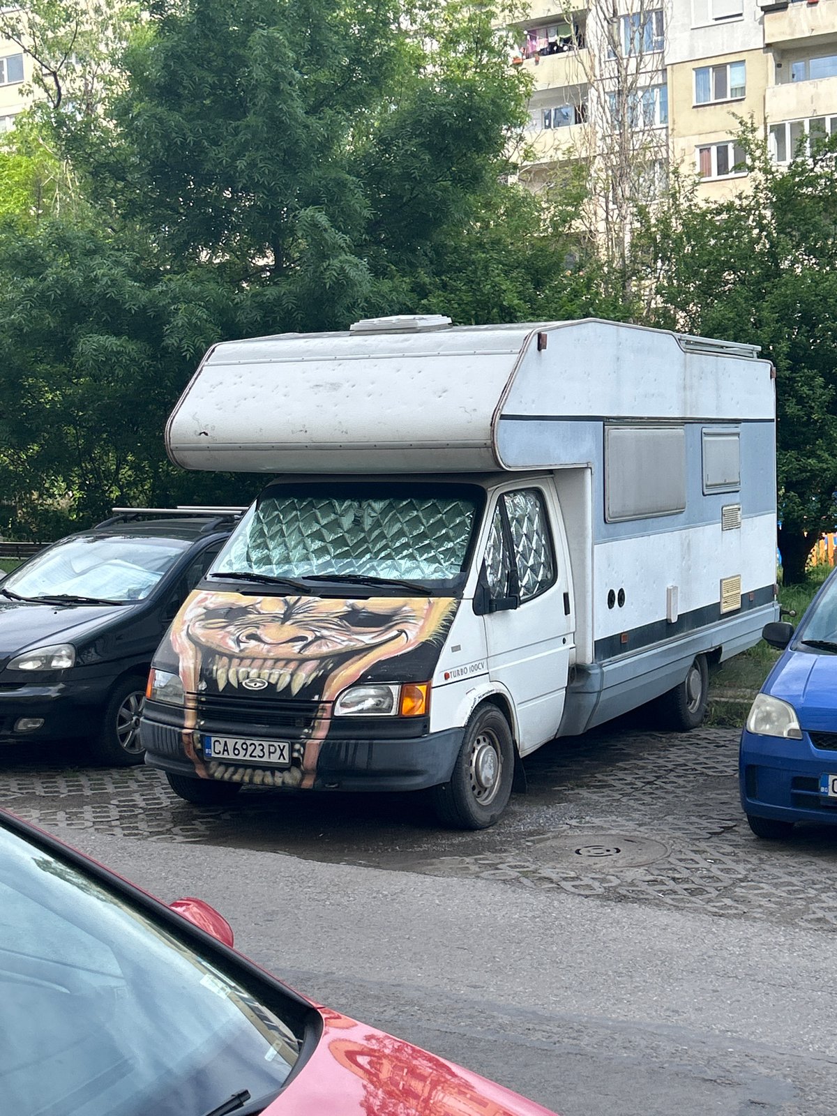 Bulgarian camper van and gym activity reported same morning
