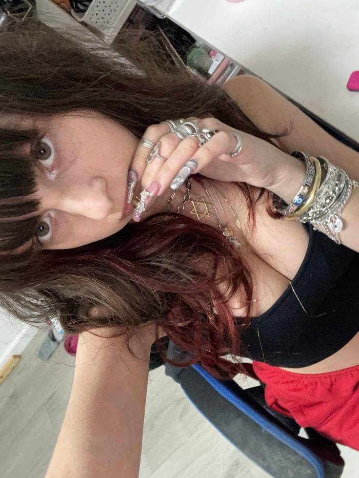 Evening snapshots capture young woman's casual moments in Ra'anana