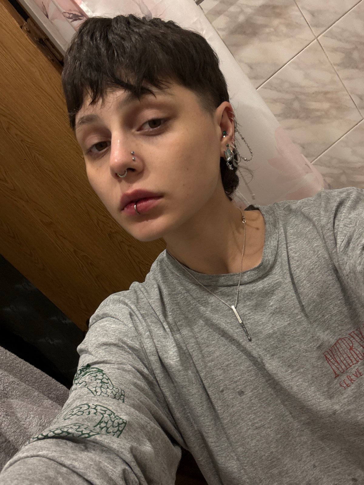 Late-night selfie session captured in Saint Petersburg bathroom