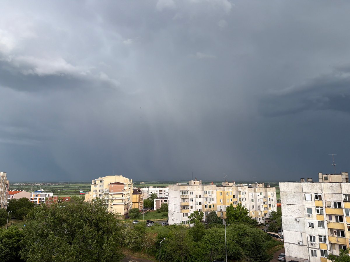Storm clouds bring rainfall to Stara Zagora, Bulgaria