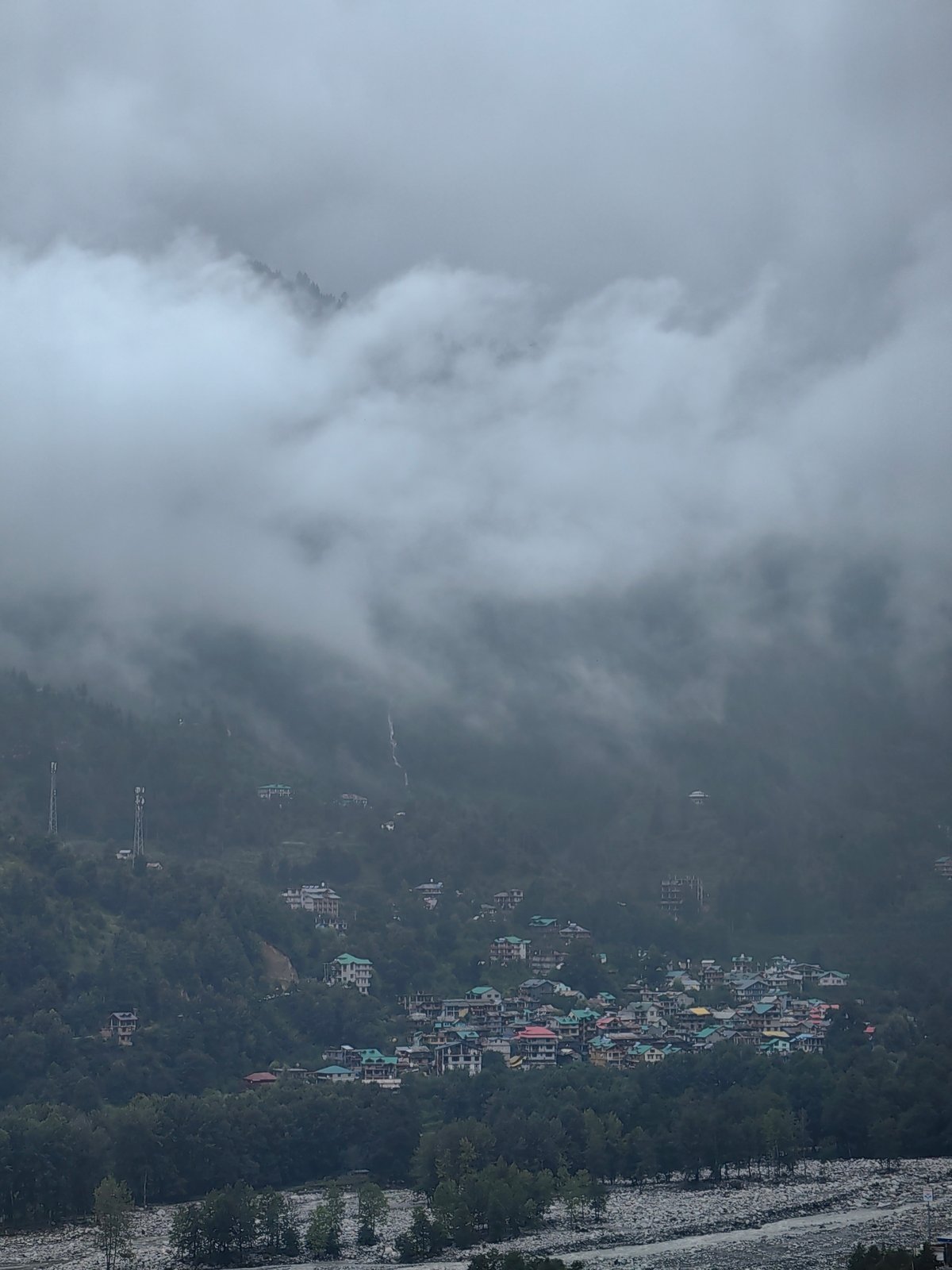Vashisht hillside town disappears into thick morning fog