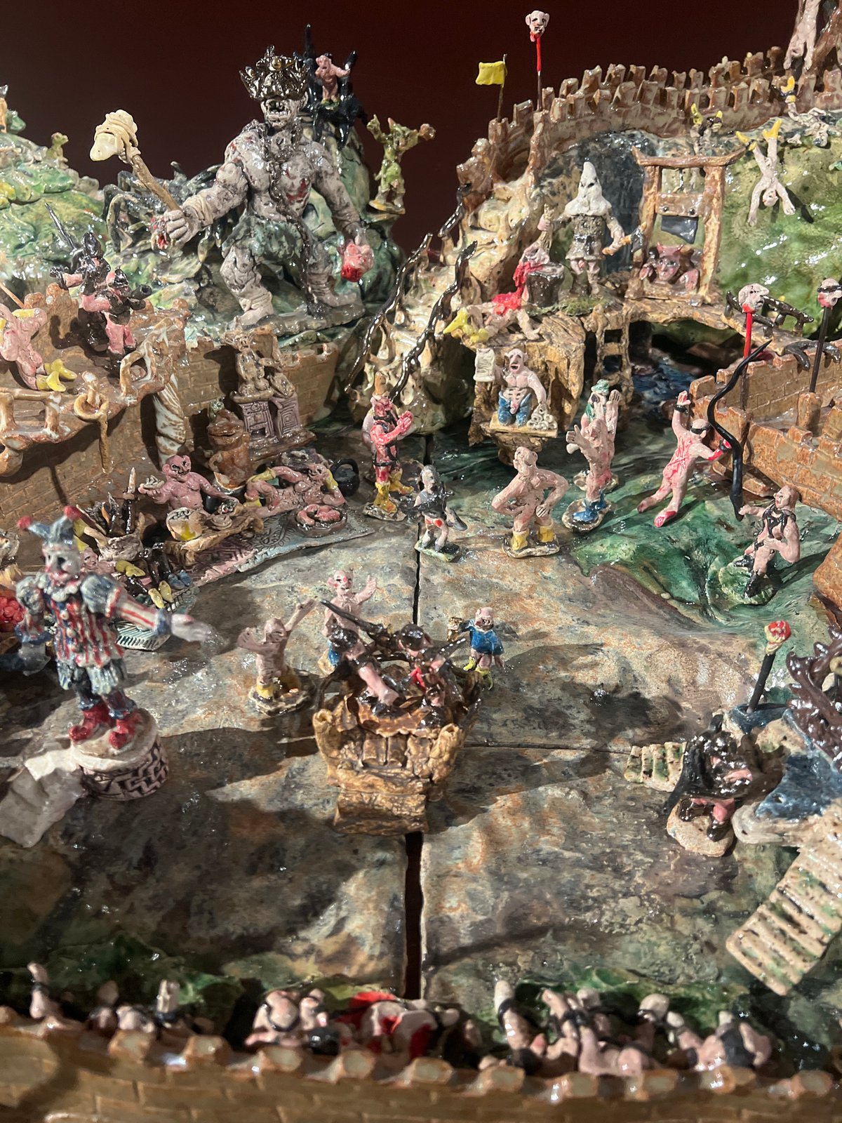 Contemporary conflict-themed art exhibition documented in Tel Aviv museum