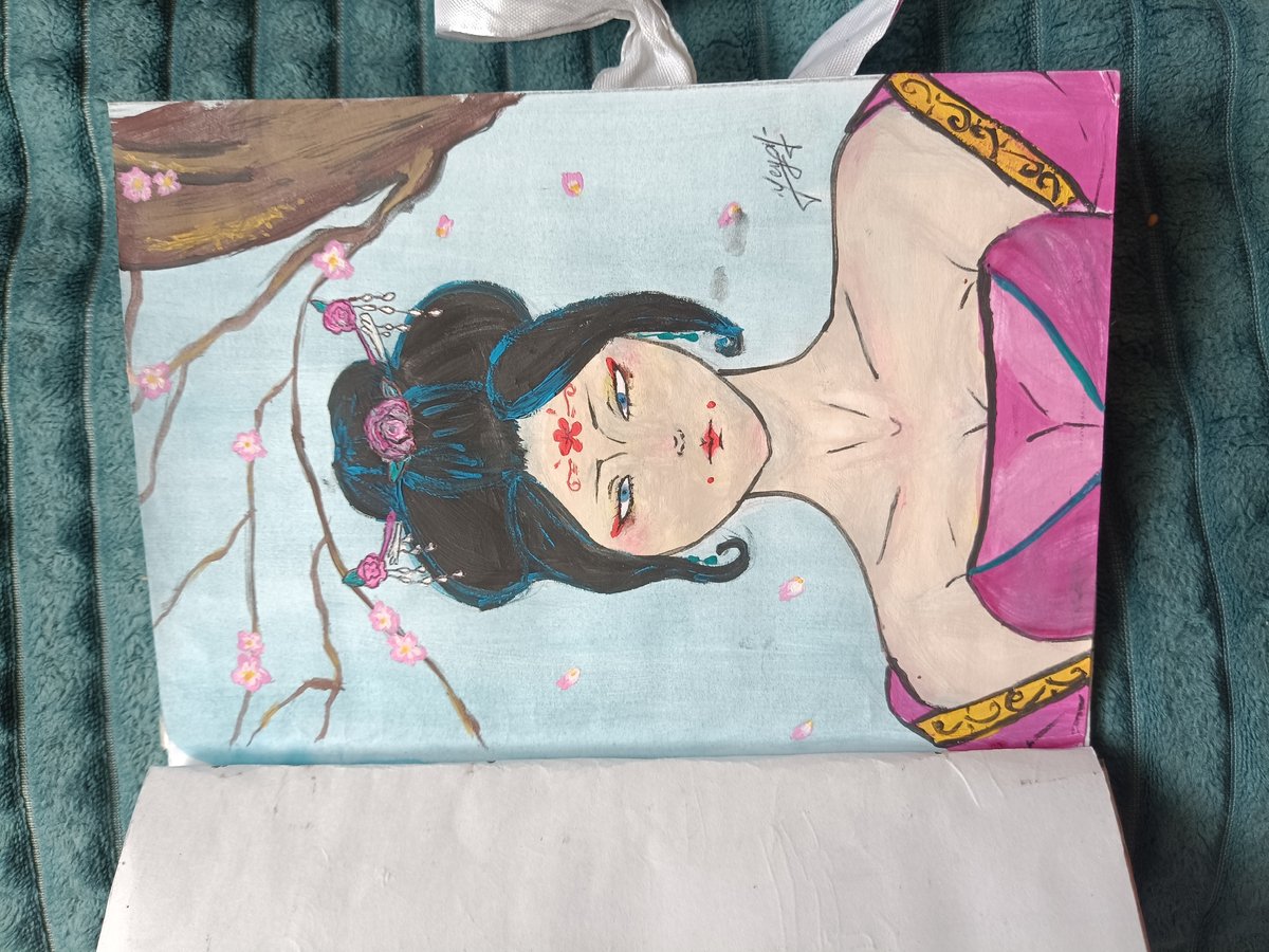 Amateur art collection documented in Russian town