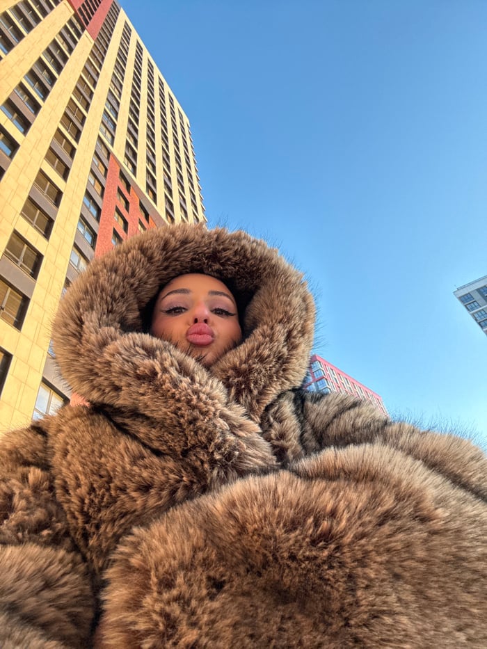 Woman in winter coat observed in Moscow