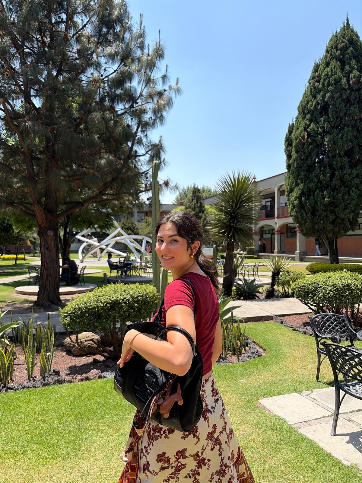 Woman documents afternoon visit to historic San Andrés Cholula