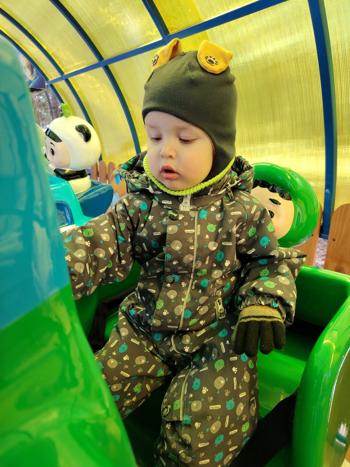 Family enjoys spring carnival outing in Chaikovsky, Russia