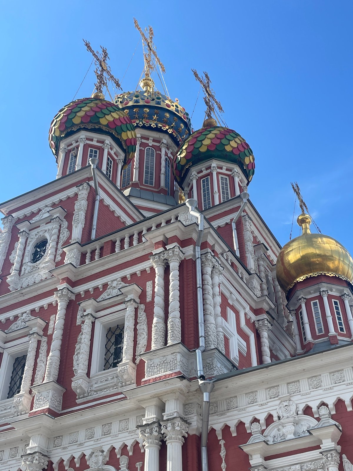 Nizhny Novgorod church and streetscape, multiple angles