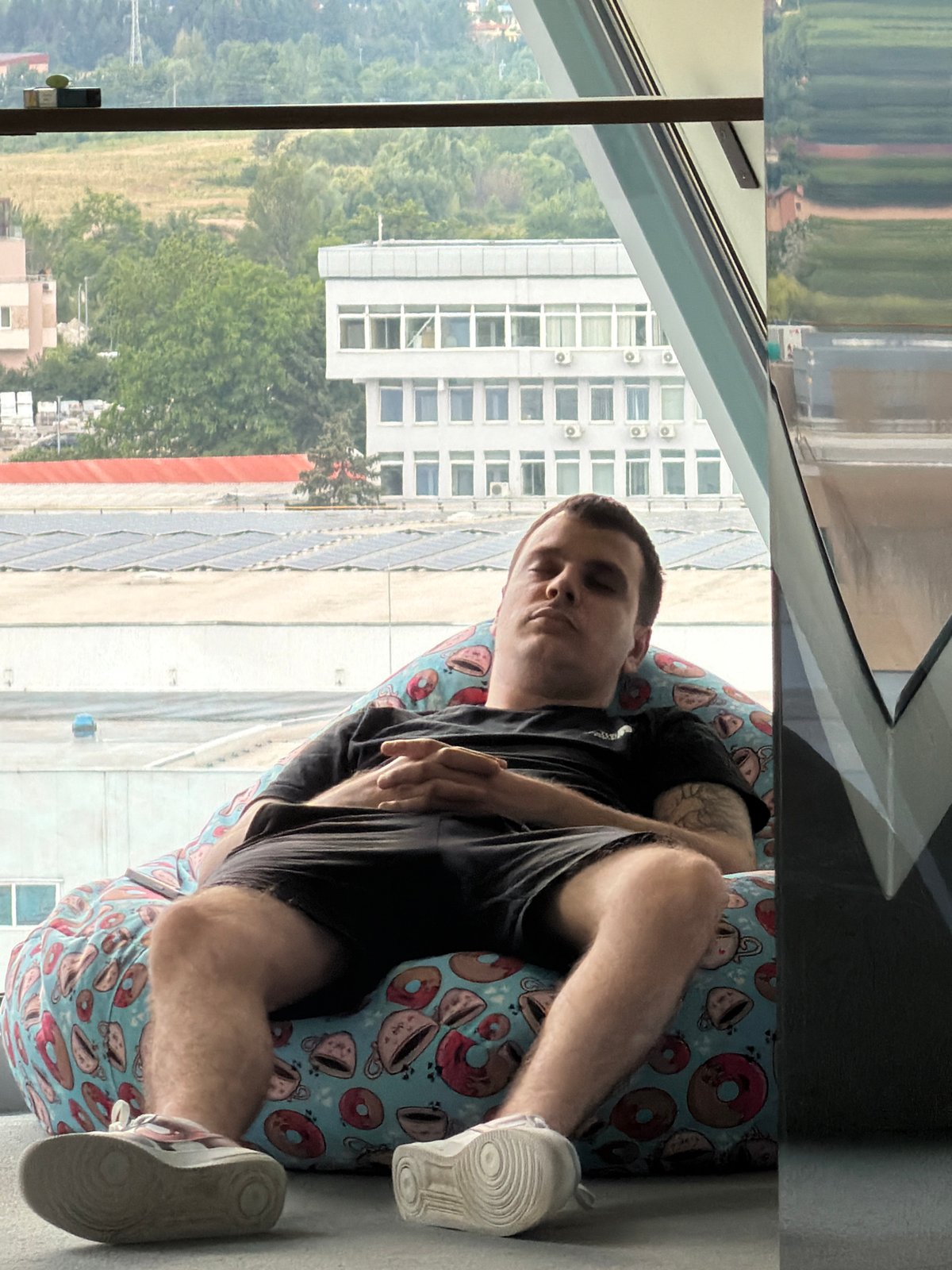Ordinary moments captured across Sofia during quiet afternoon