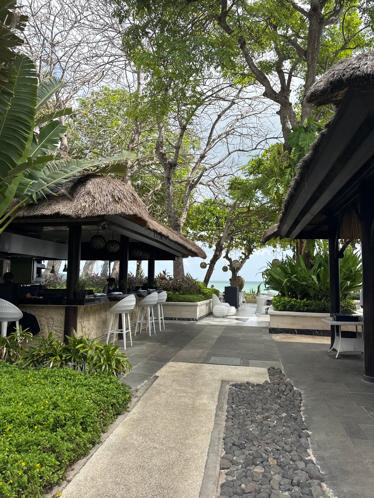 Late-night resort scenes documented in Kuta Selatan, Indonesia