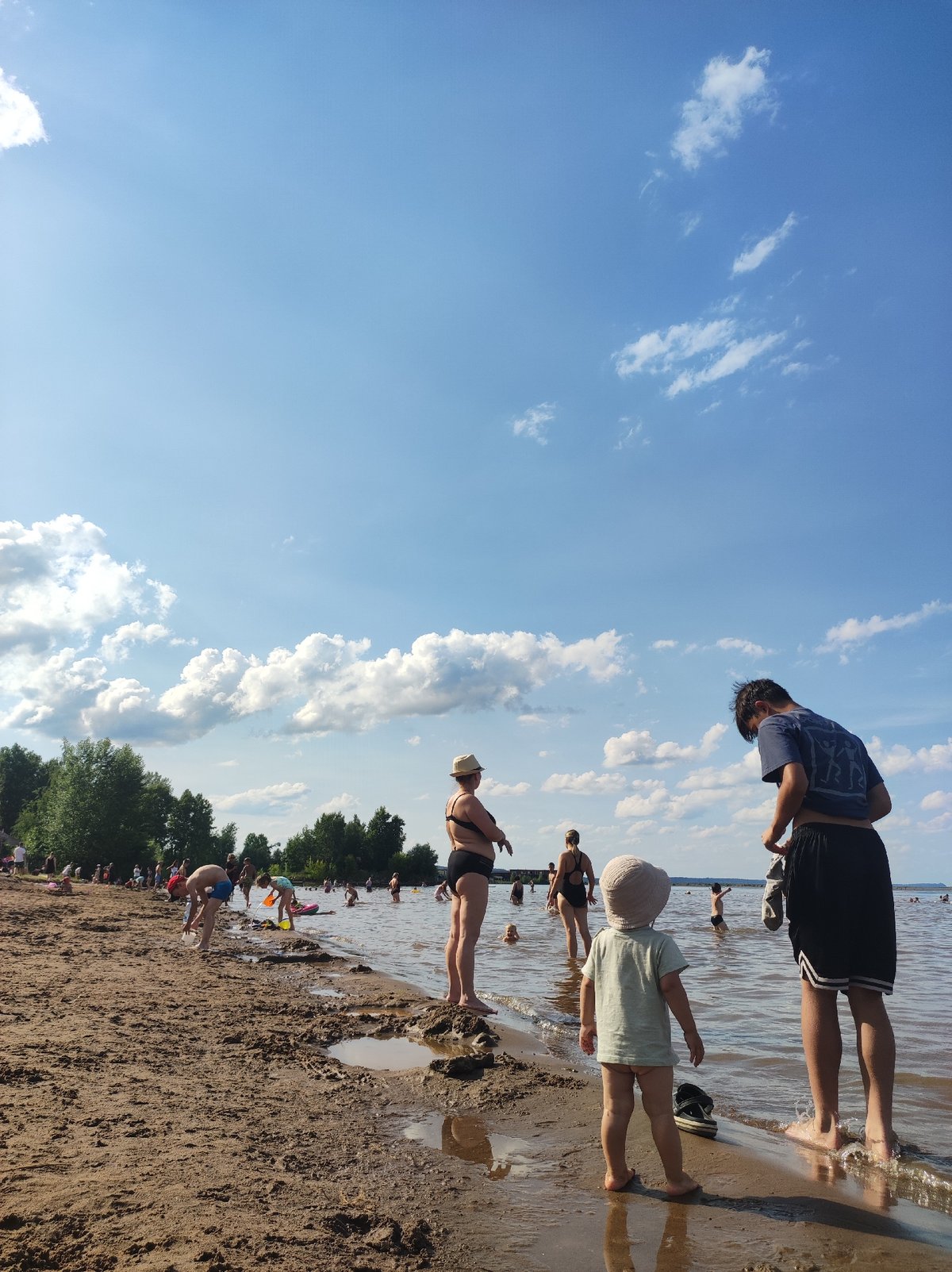 Summer afternoon at Kama River beach, Chaikovsky