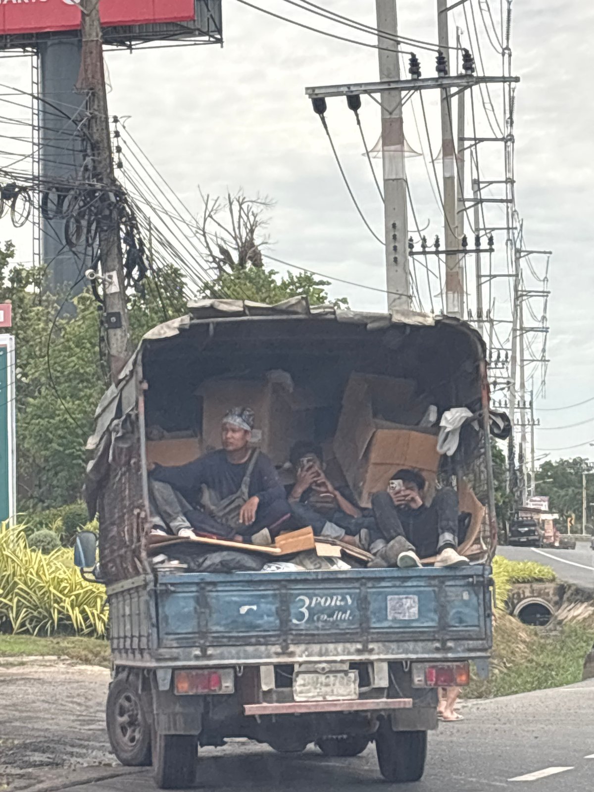 Construction trucks spotted carrying materials, debris in Si Sunthon