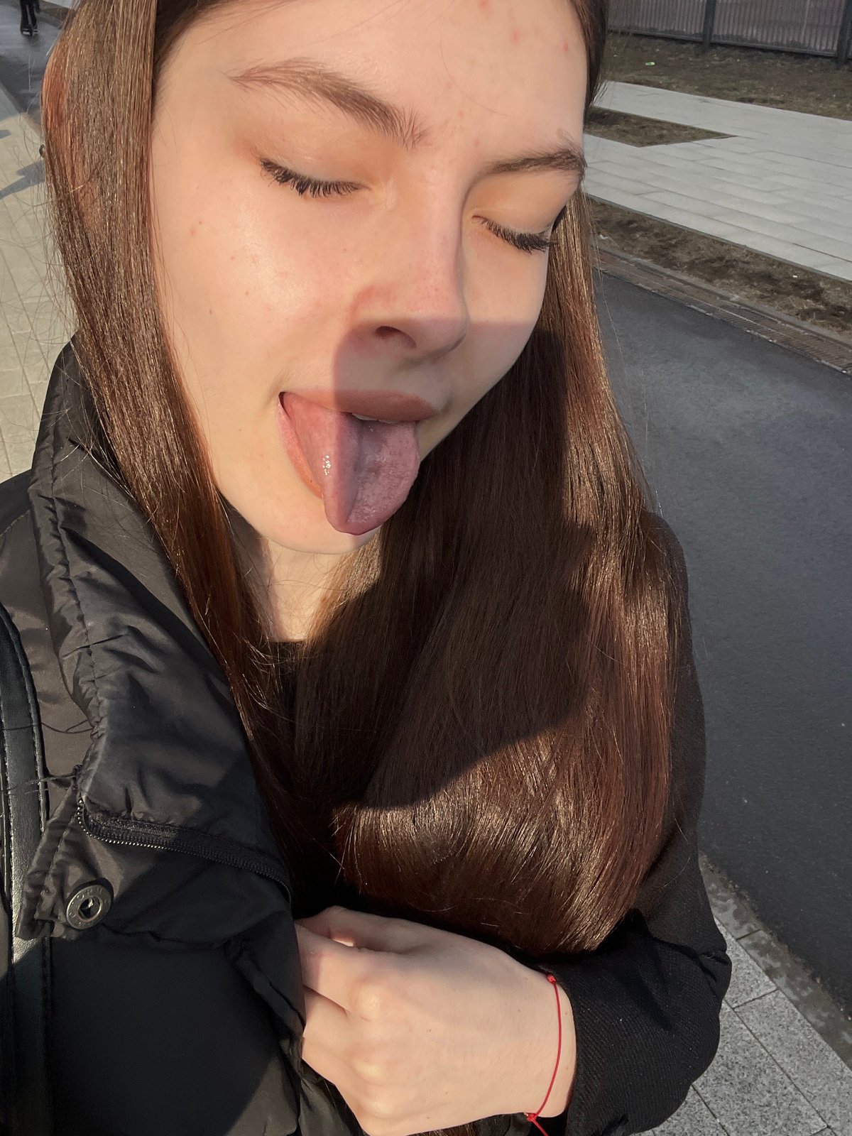Morning routines and street life documented in Saint Petersburg