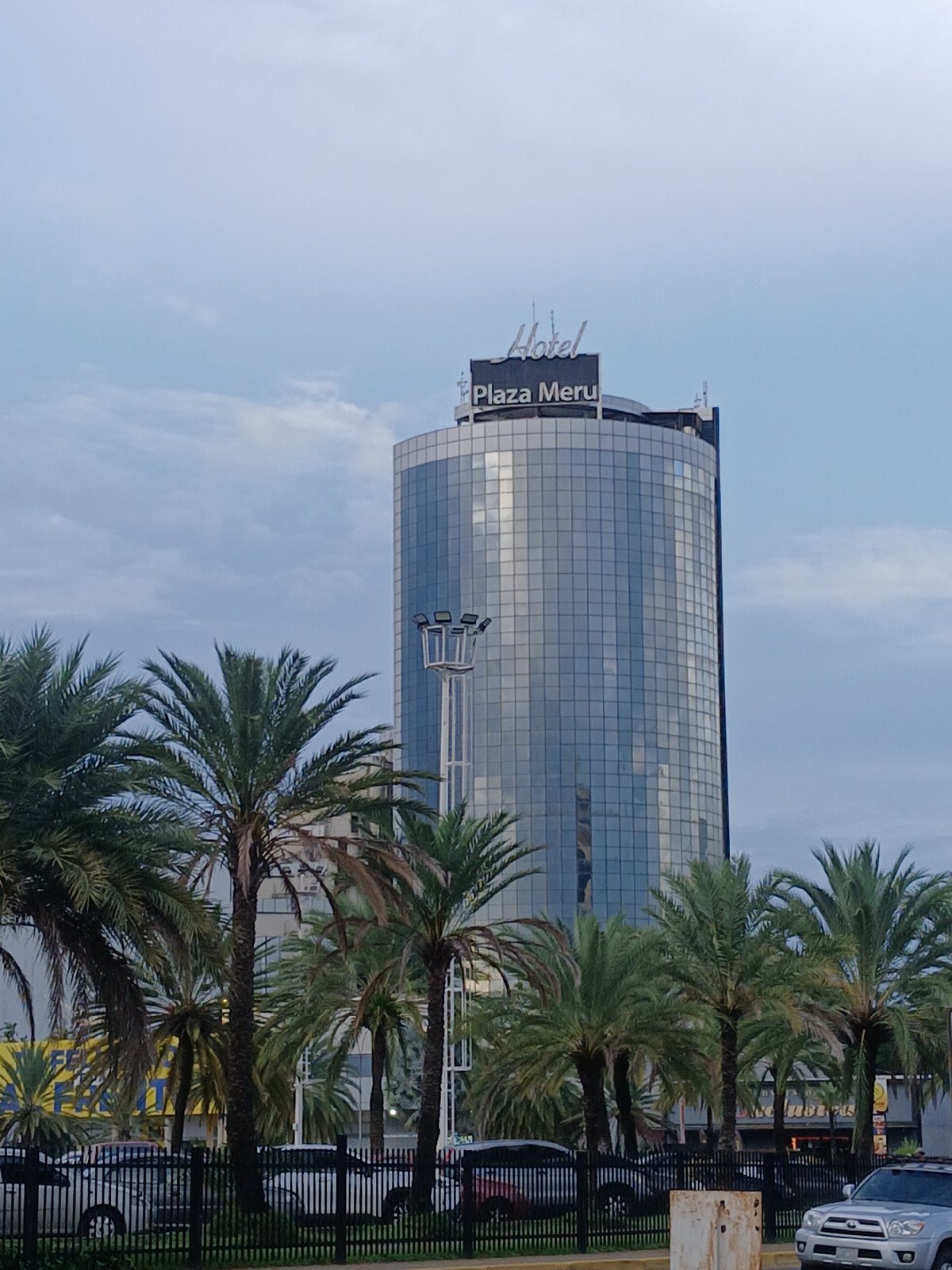 Snapshot of Ciudad Guayana's streets, malls, and landmarks