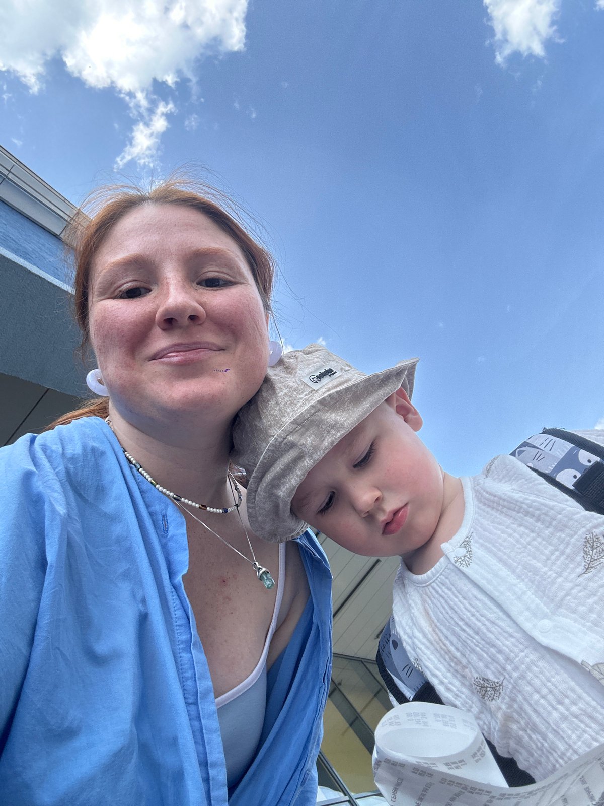 Child explores Nizhny Novgorod streets during morning outing