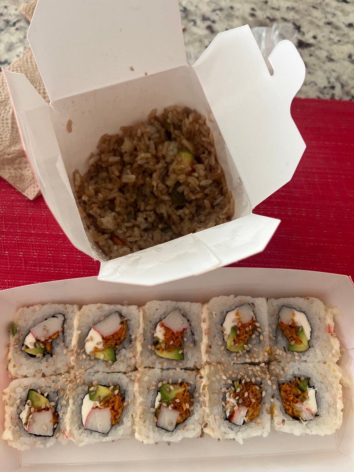 Takeout dinner captured in Mexico City neighborhood