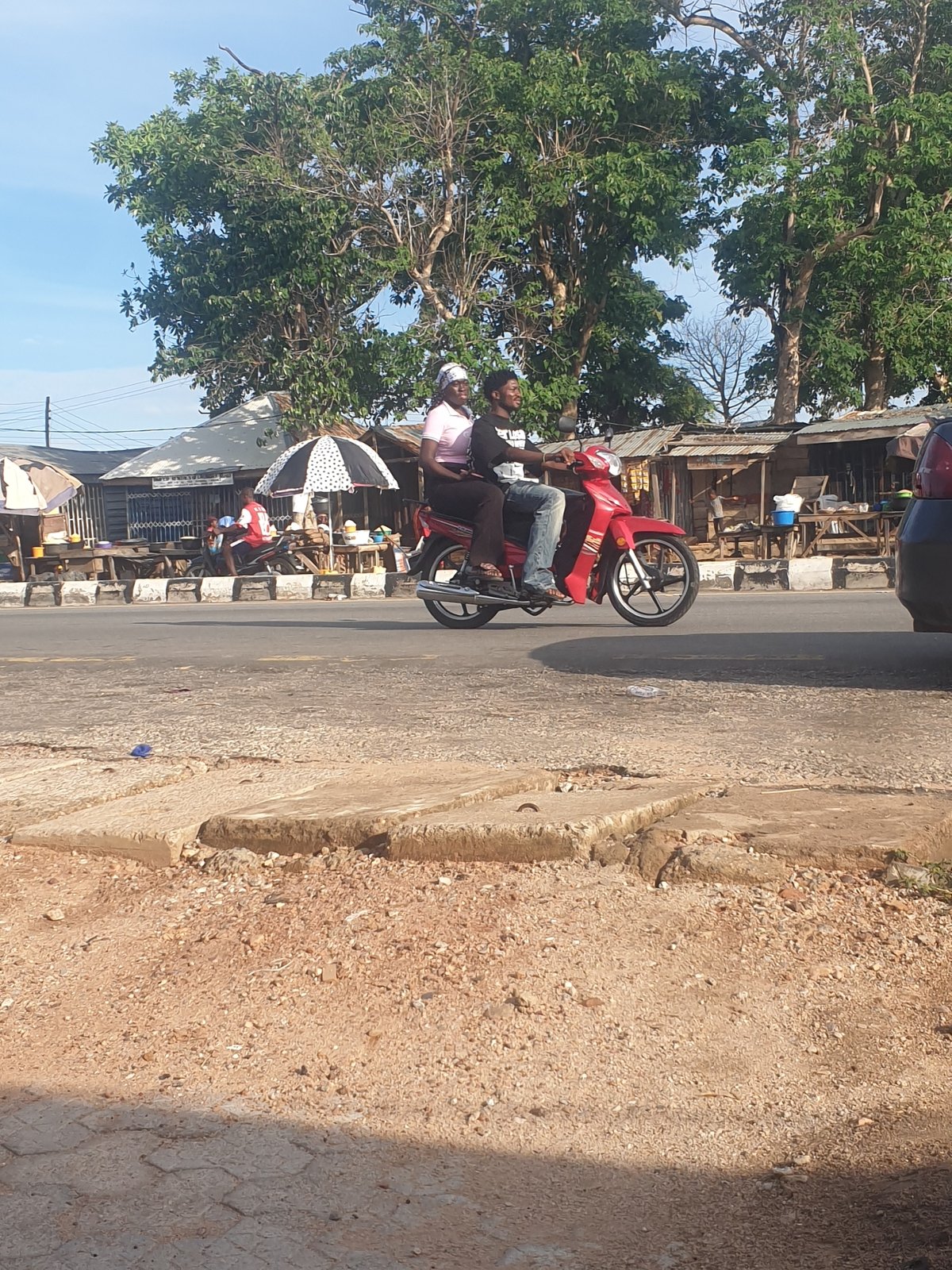 Daily street life documented across Nigerian communities