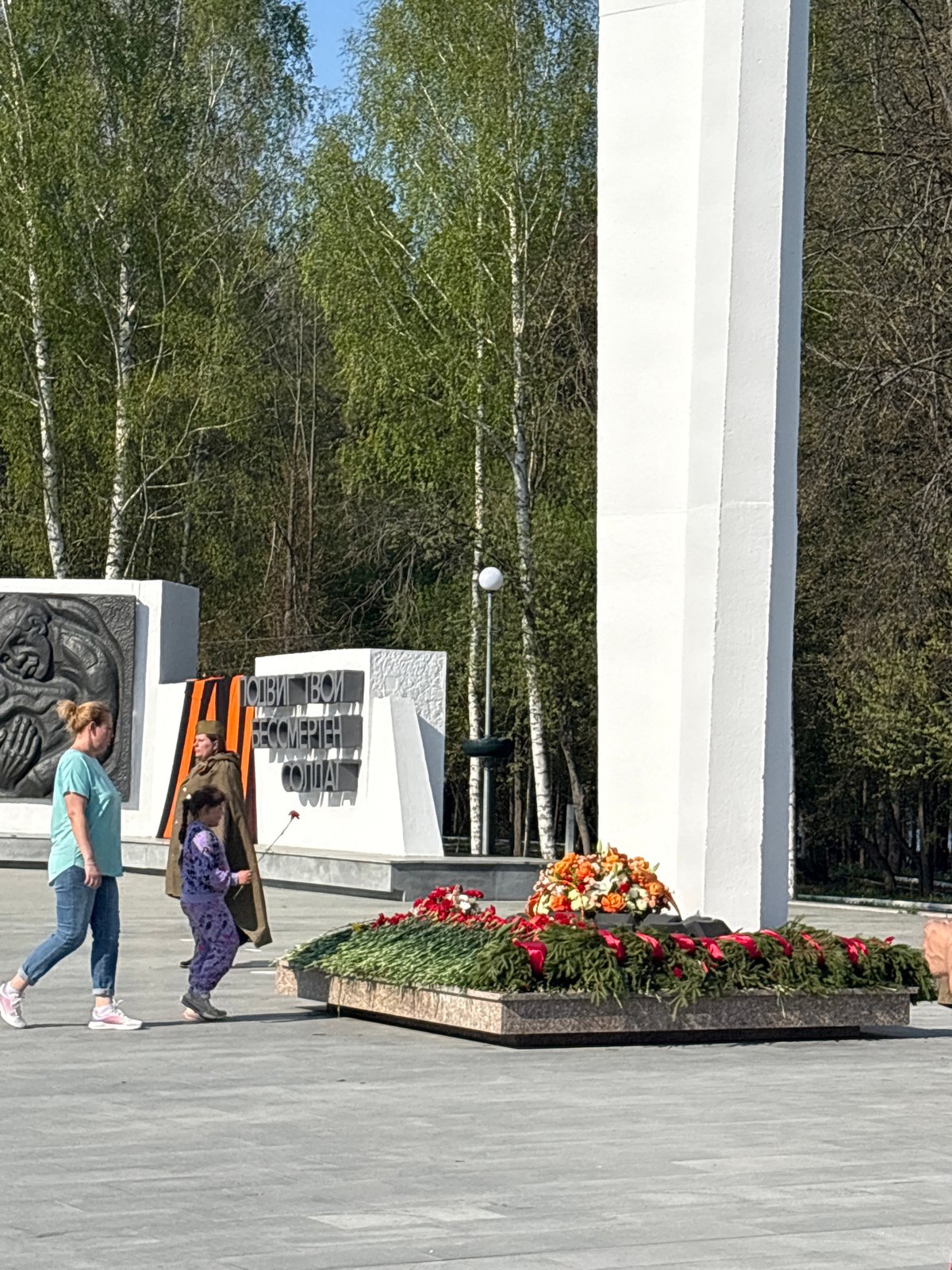 Memorial Day observances documented at WWII monument in Chaikovsky, Russia