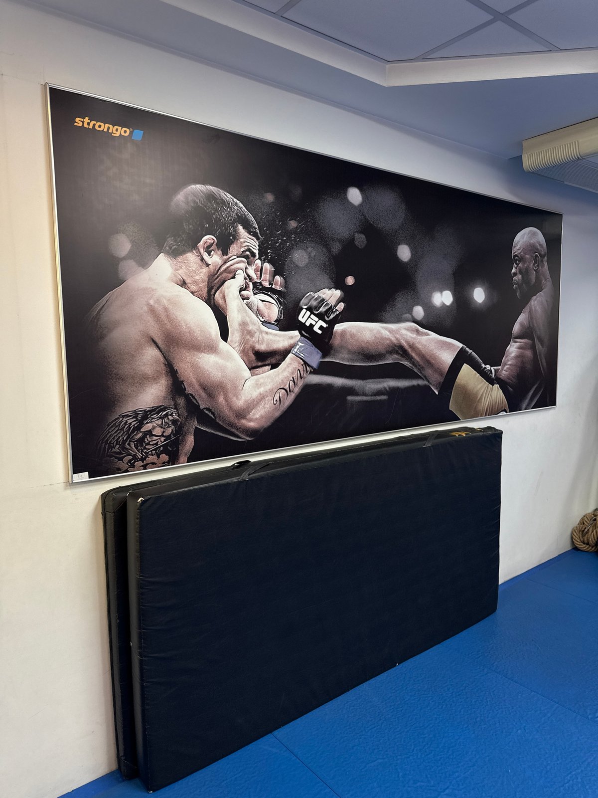 Krasnoyarsk resident documents daily routine across gym, streets, hillside