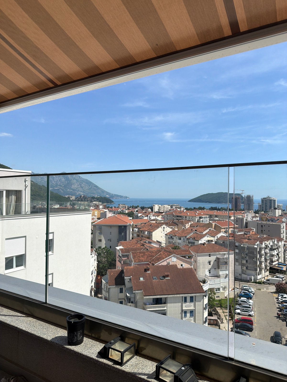 Quiet afternoon moments with sleeping Akita and cooking in Budva