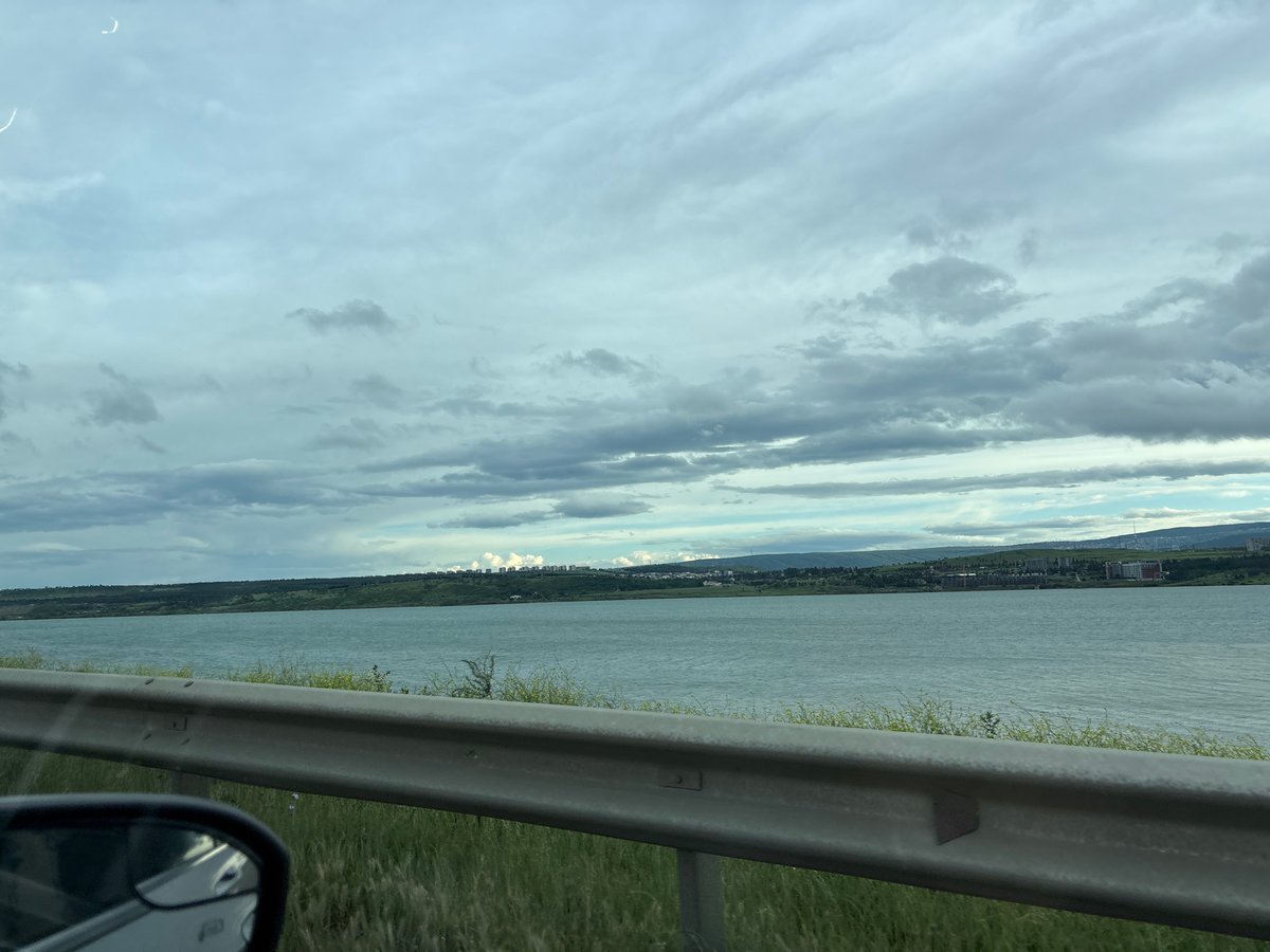 Driver captures routine highway journey through Tbilisi landscape