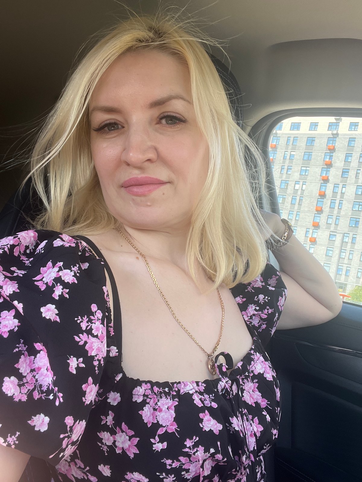 Selfie session in a car, Tyumen, Russia