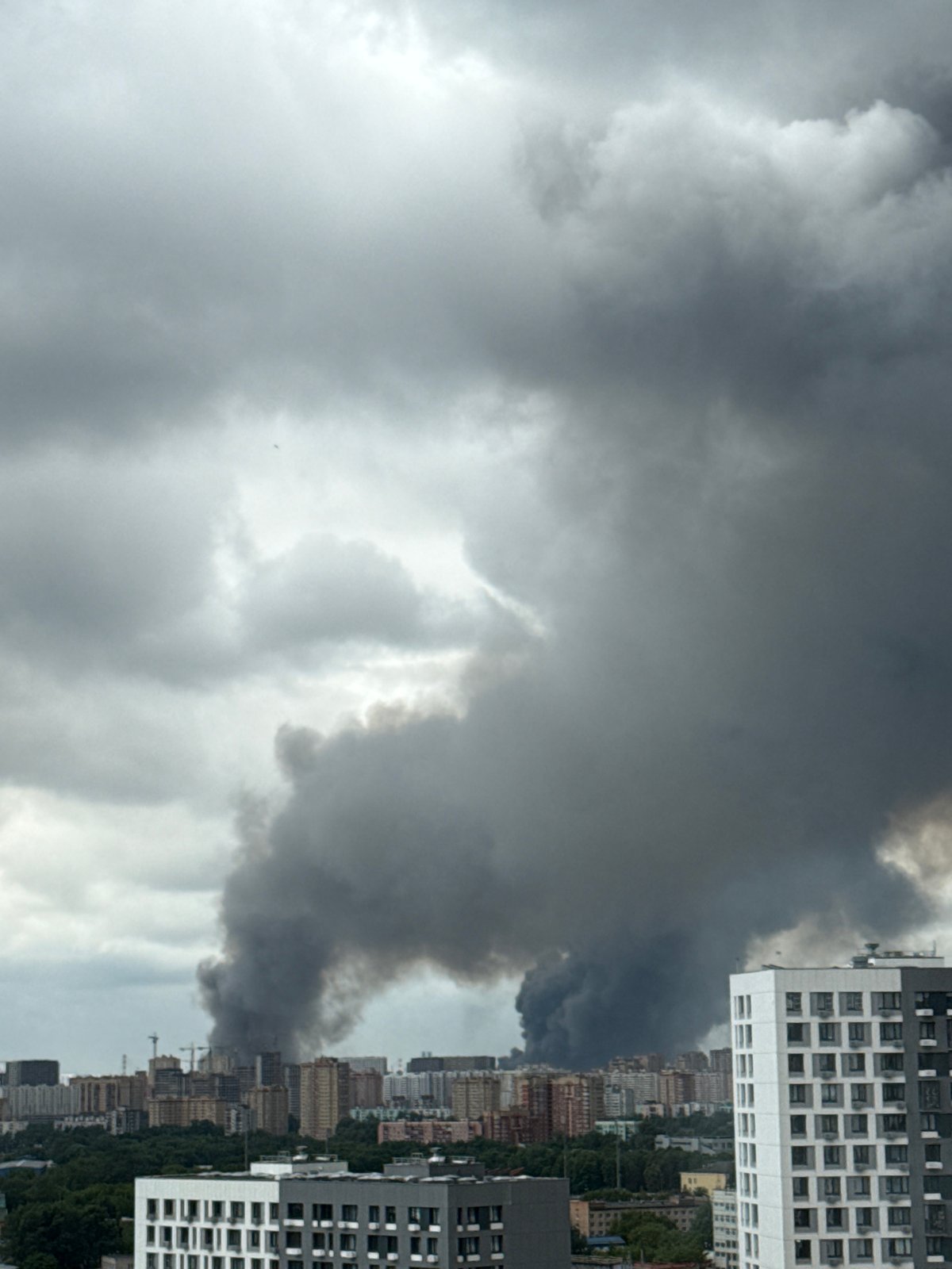 Heavy black smoke rises over Lyubertsy residential area