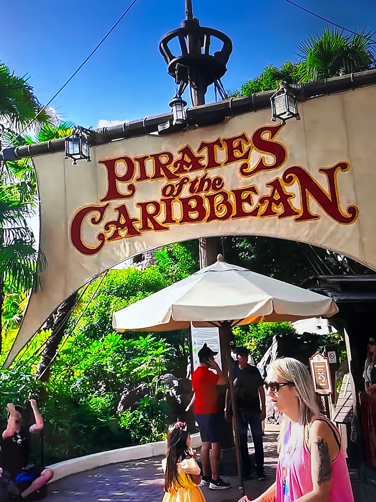 Visitor captures Disneyland Paris attractions during morning visit