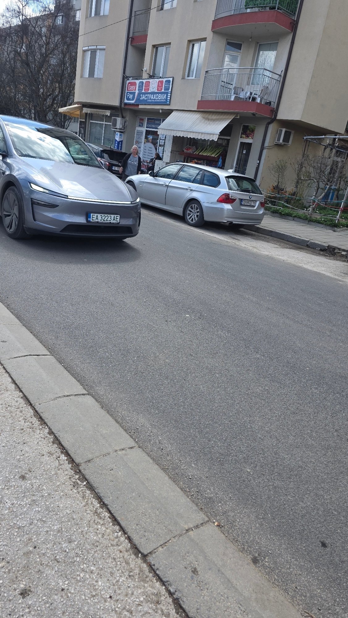 Routine urban scenes documented across Blagoevgrad, Bulgaria