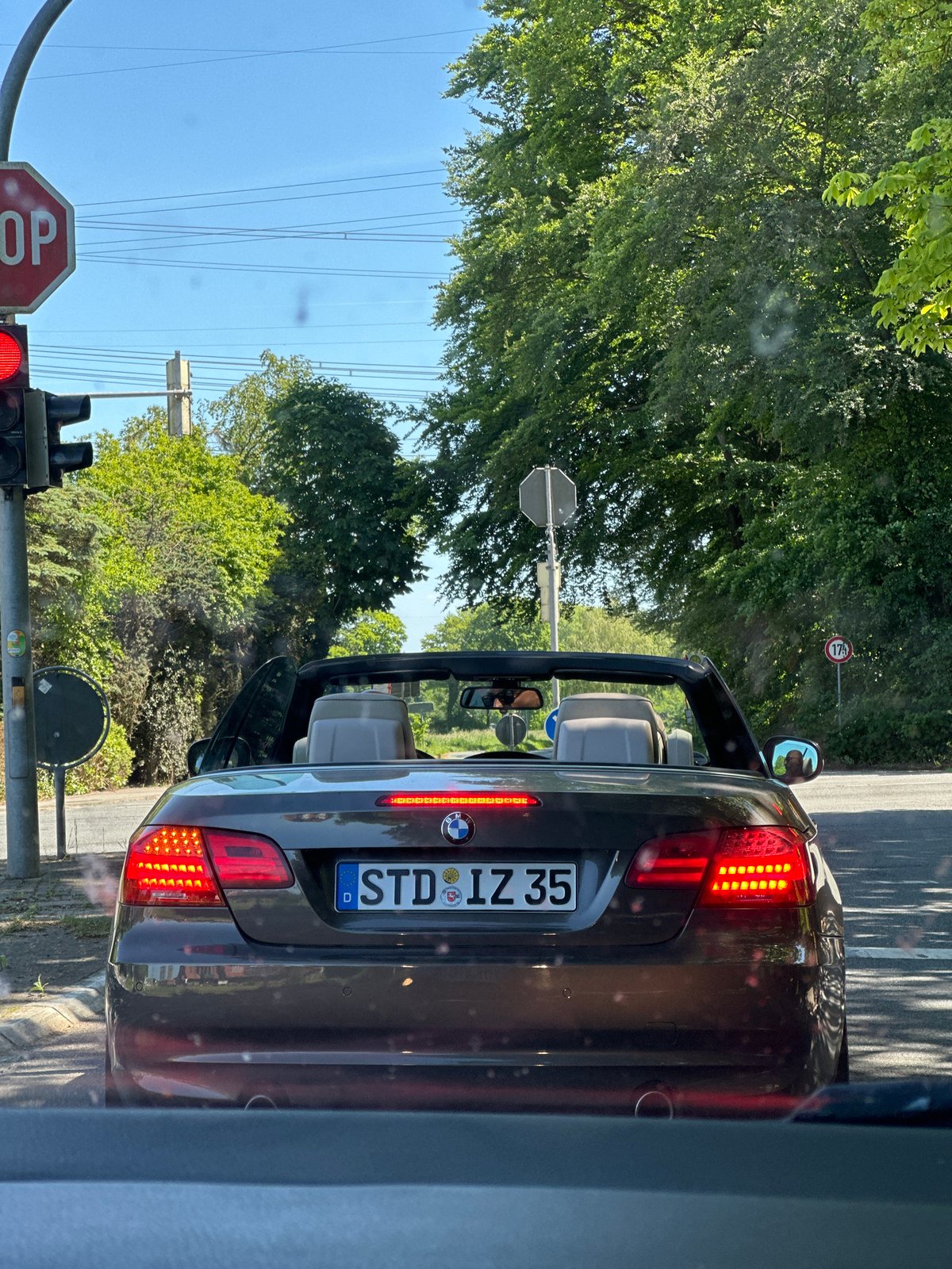 Driver documents ordinary traffic in Kutenholz, Germany