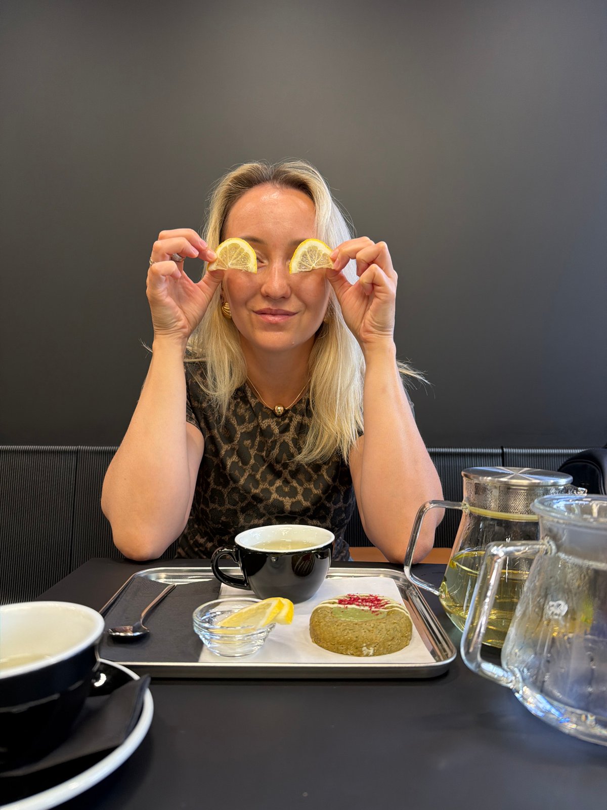 Playful tea time with lemon slices in Izhevsk cafe