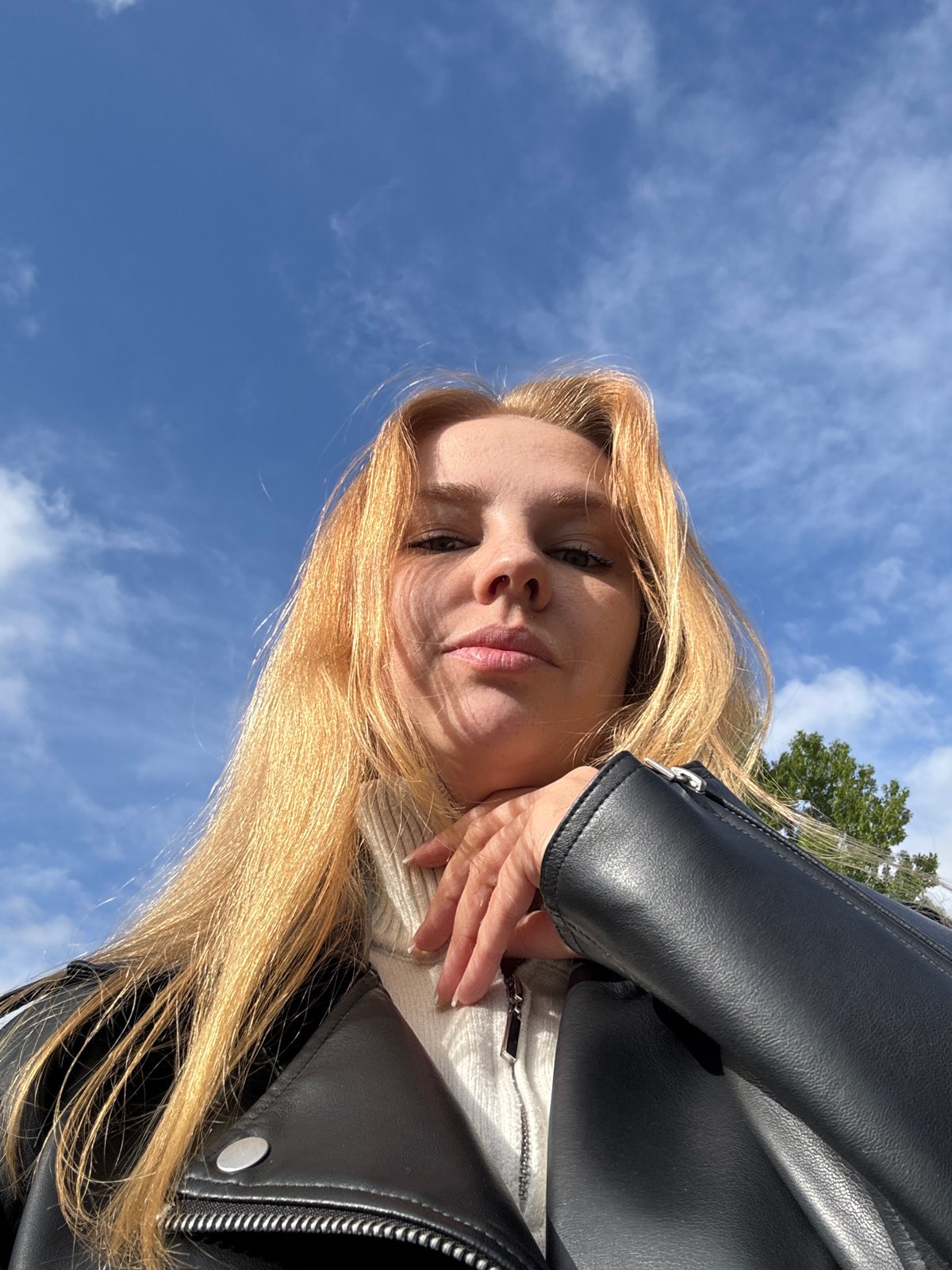 Woman photographed multiple times in Zavolzhye, Russia