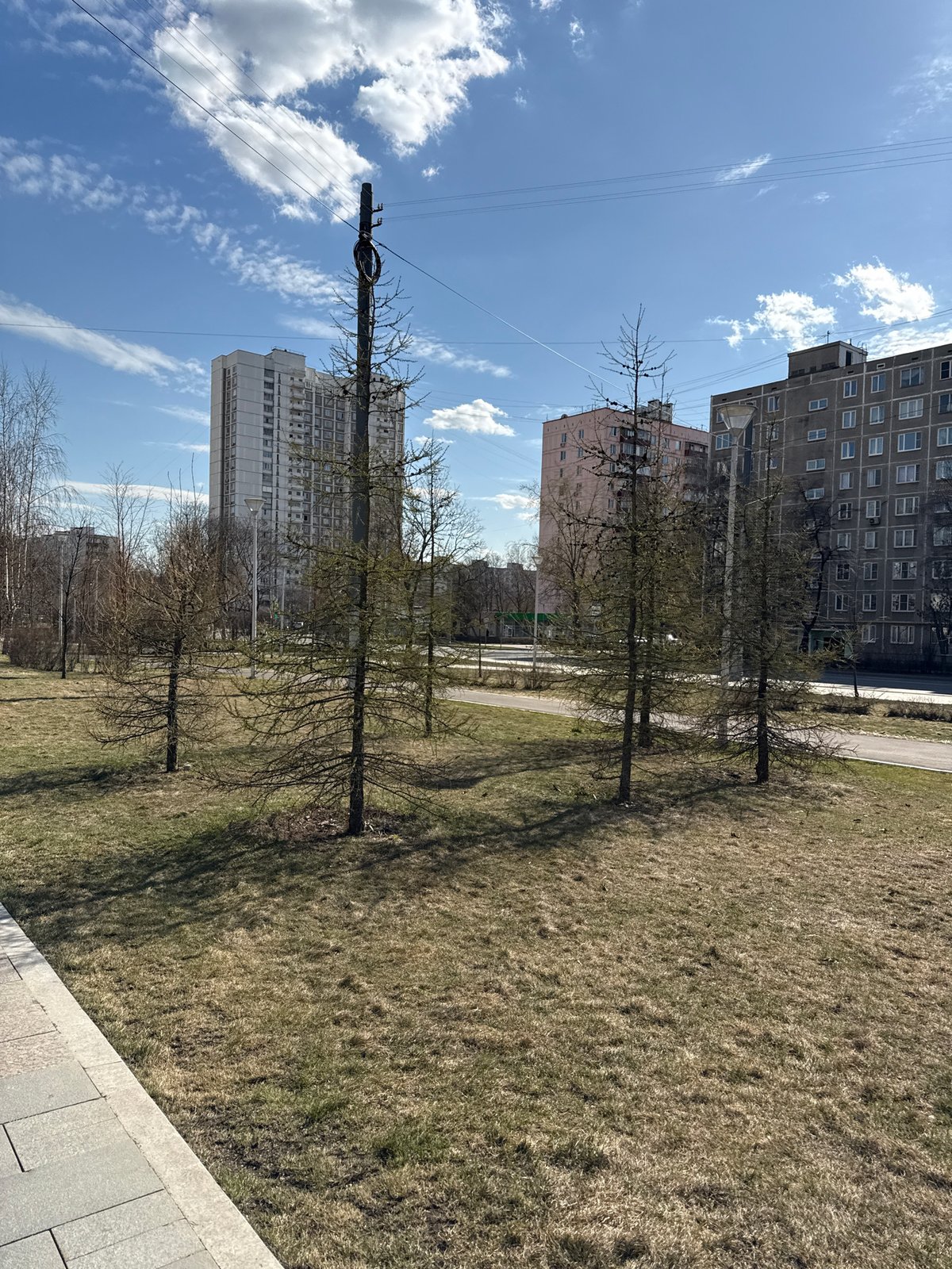 Moscow resident documents everyday city scenes including baby, buildings, transit